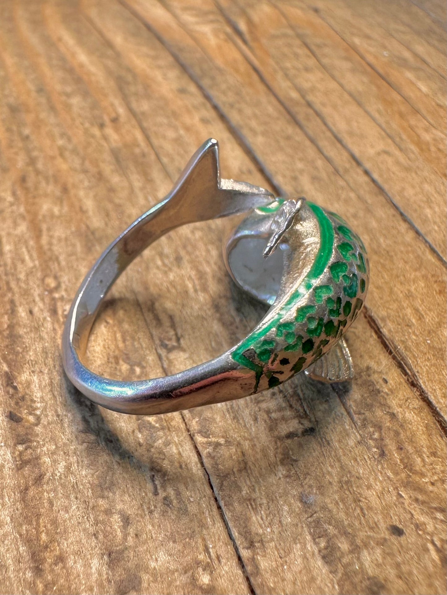 Delfin grüner Emaille-Wickelring aus 925er Sterlingsilber, Größe O1/2