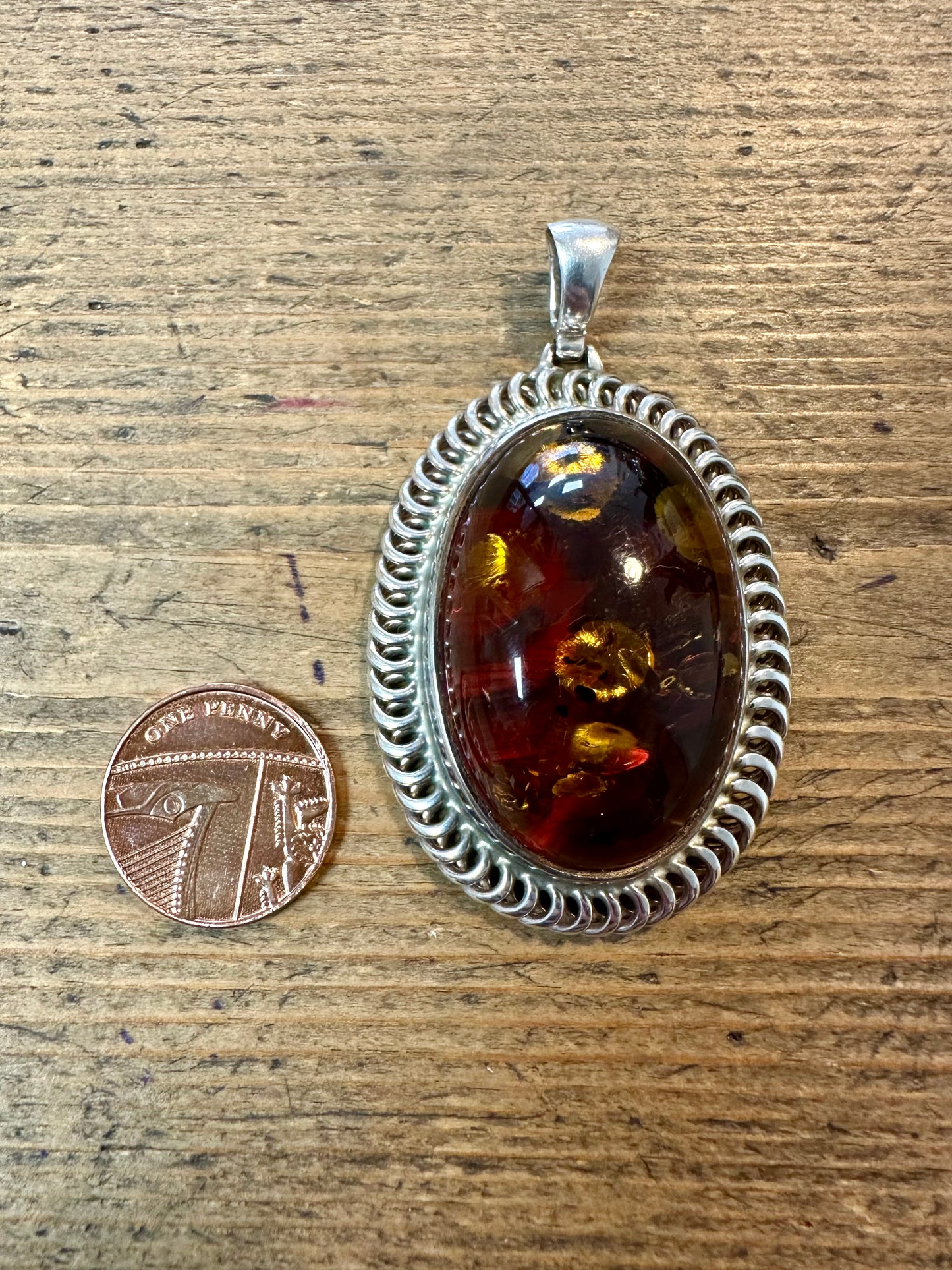 Vintage Oval Large Amber 925 Silver Pendant