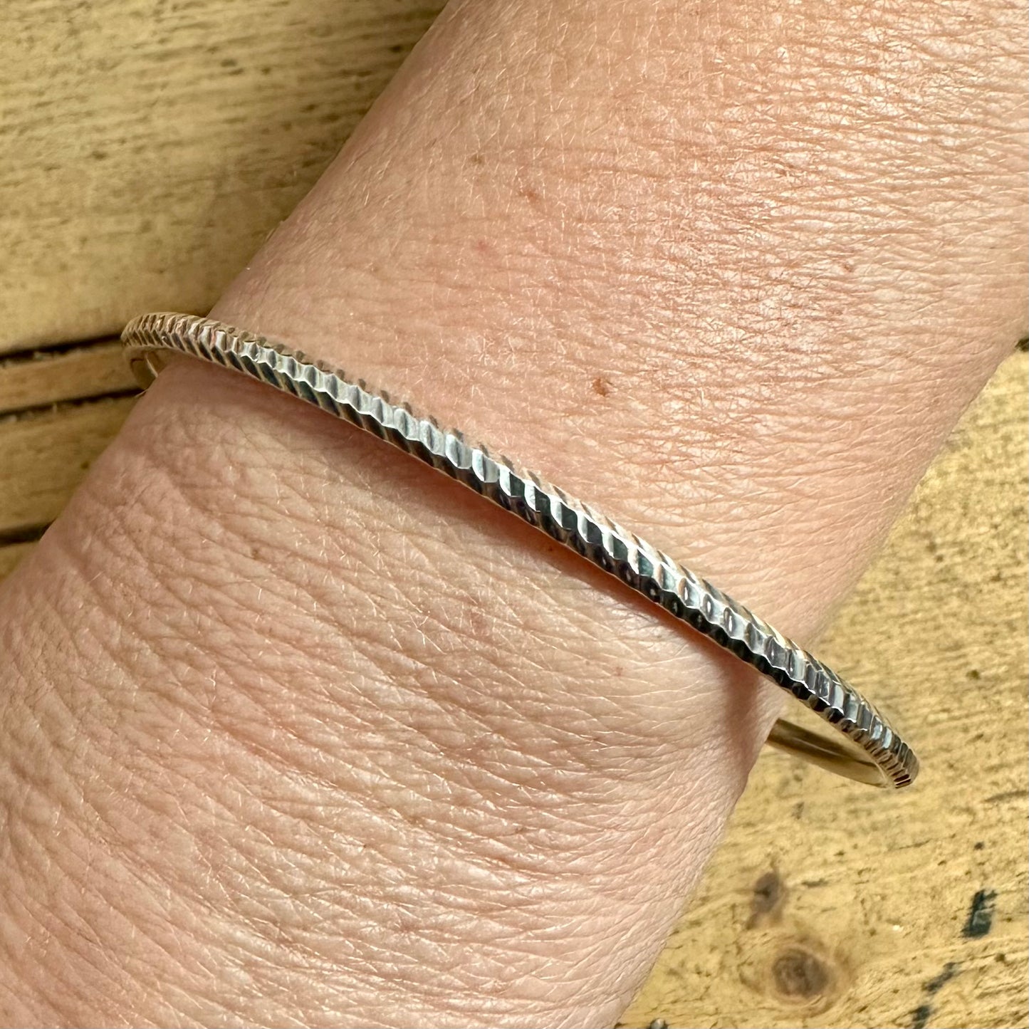 Vintage Textured 925 Silver Bangle