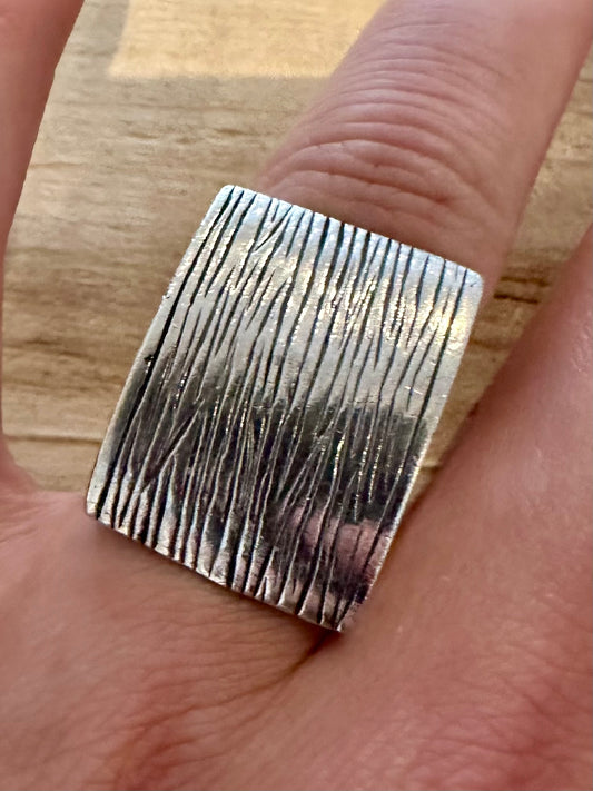 Abstract Long Bark Effect 925 Silver Size O Ring