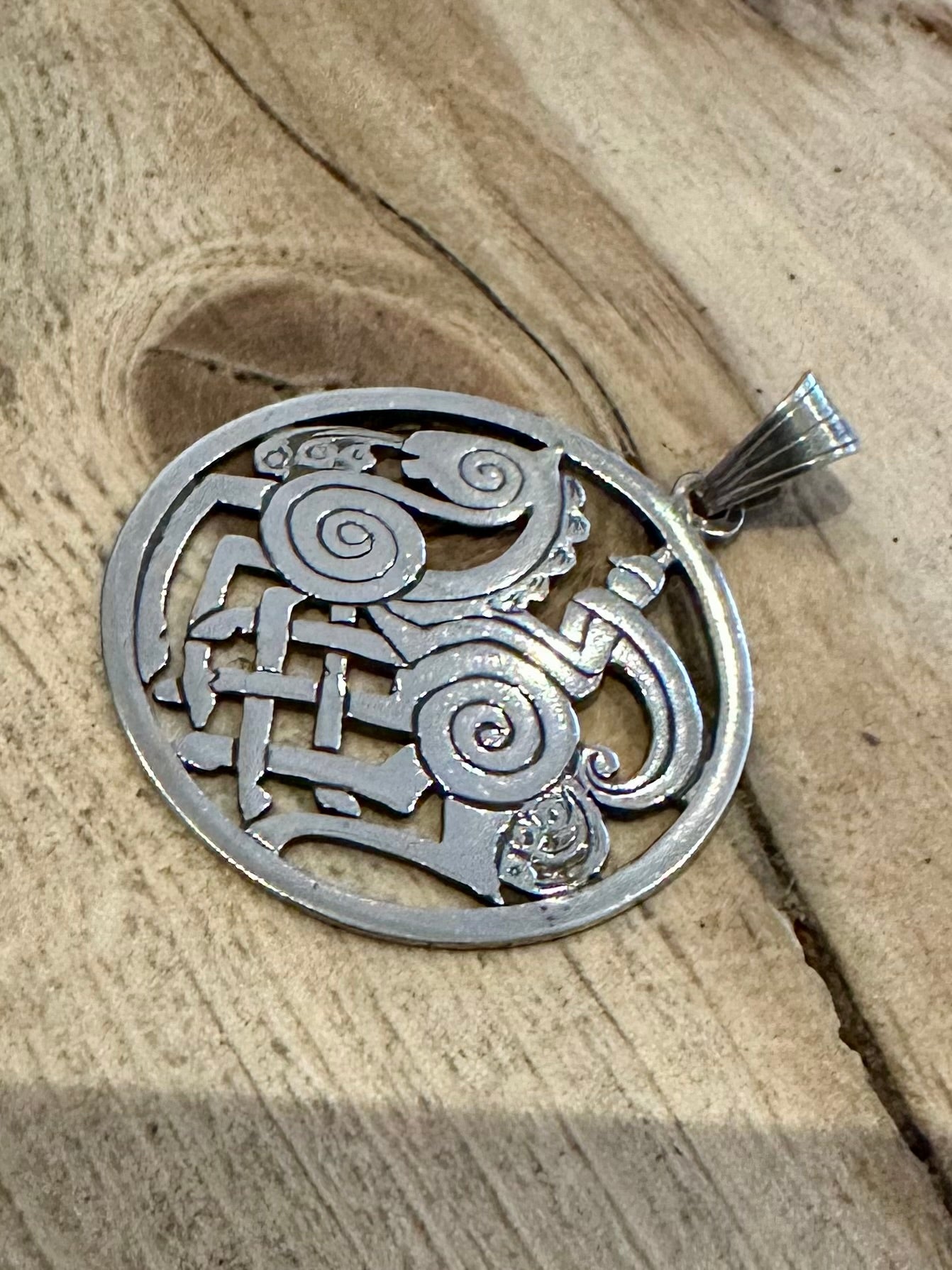 Vintage Scottish Sleipnir Circle 925 Silver Pendant