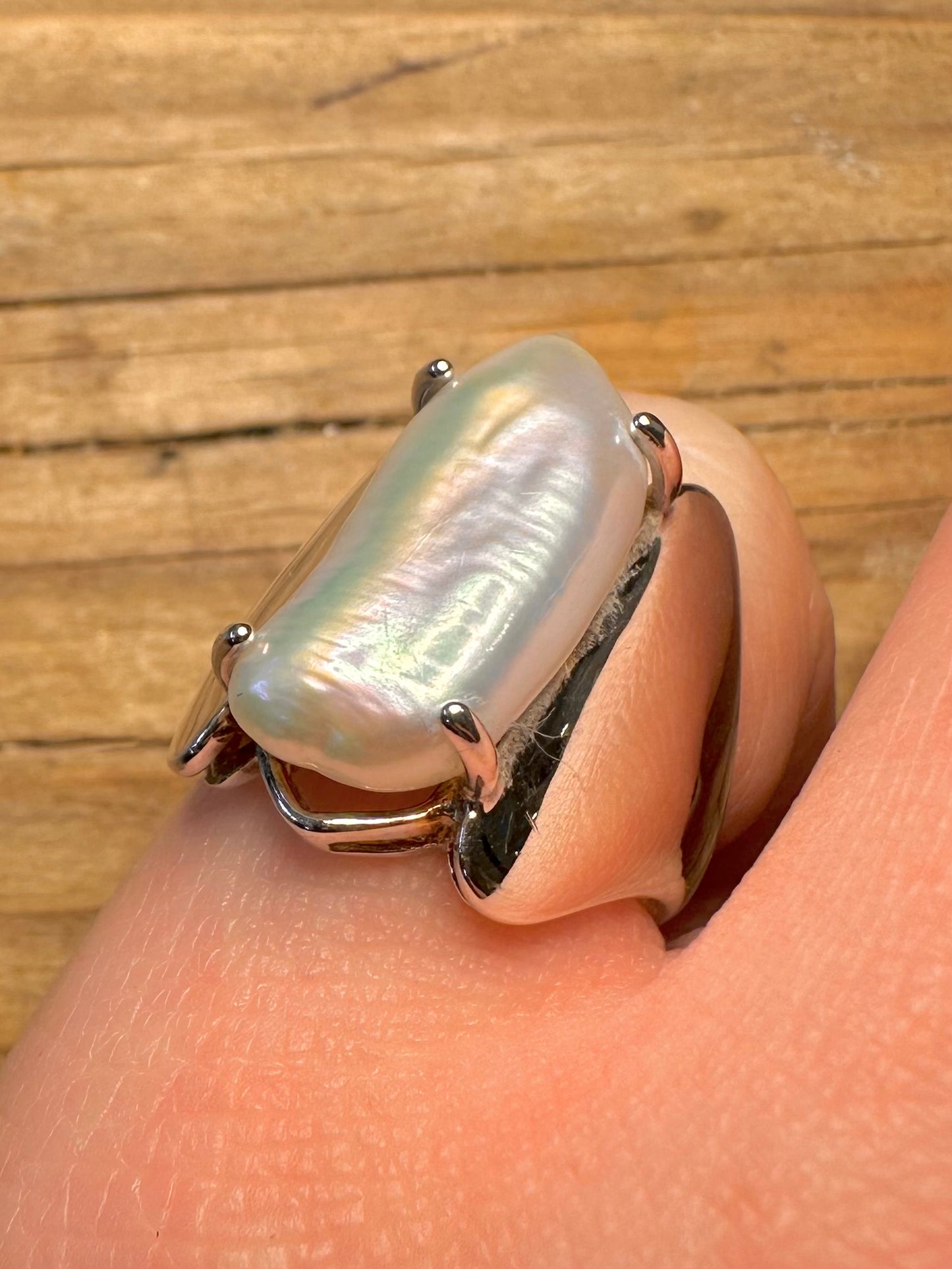 Moderner Barock-Perlenring aus 925er Sterlingsilber, Größe K