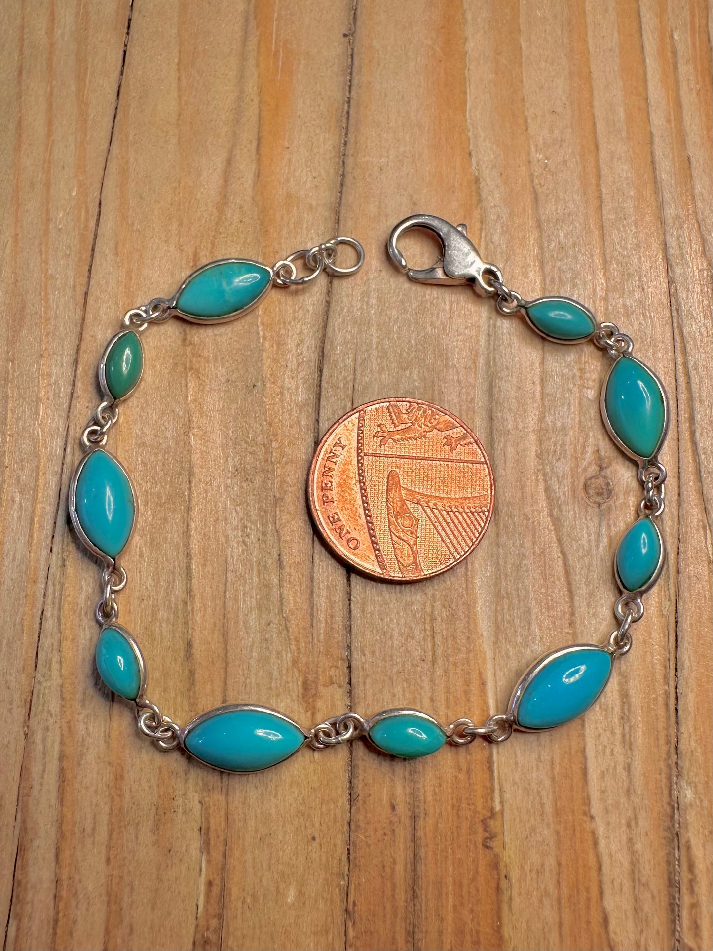 Vintage Turquoise Oval Link 925 Sterling Silver 7.5 inch Bracelet