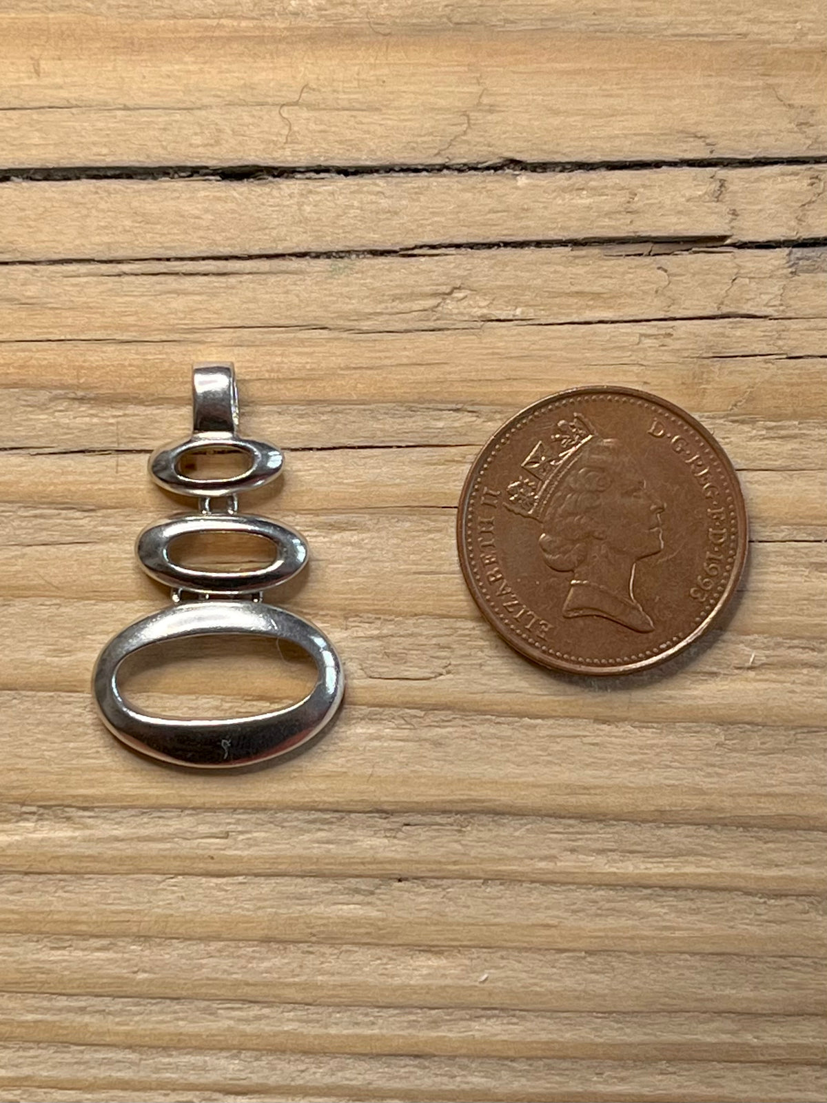 Tiered Oval 925 Marked SG Sterling Silver Pendant