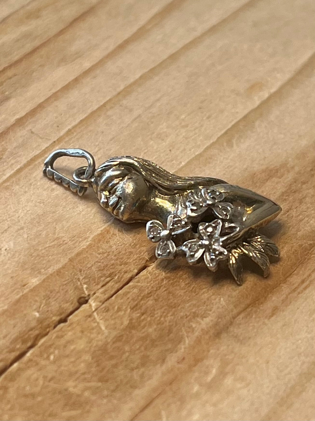 Virgo Star Sign Woman Metal Pendant