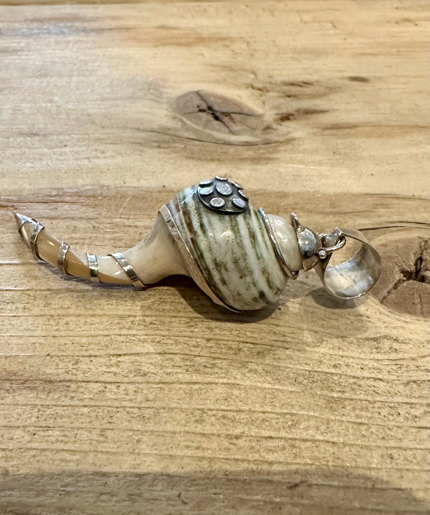 Vintage Natural Sea Shell 925 Silver Pendant