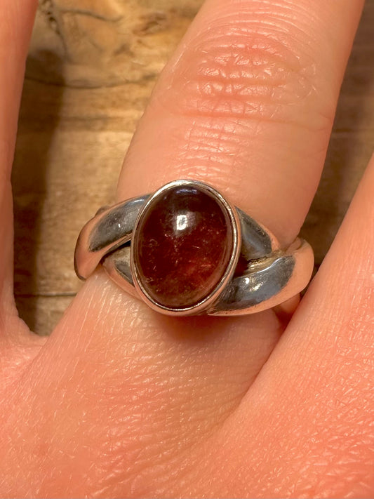 Abstract Garnet Twisted Chunky 925 Silver Size P Ring