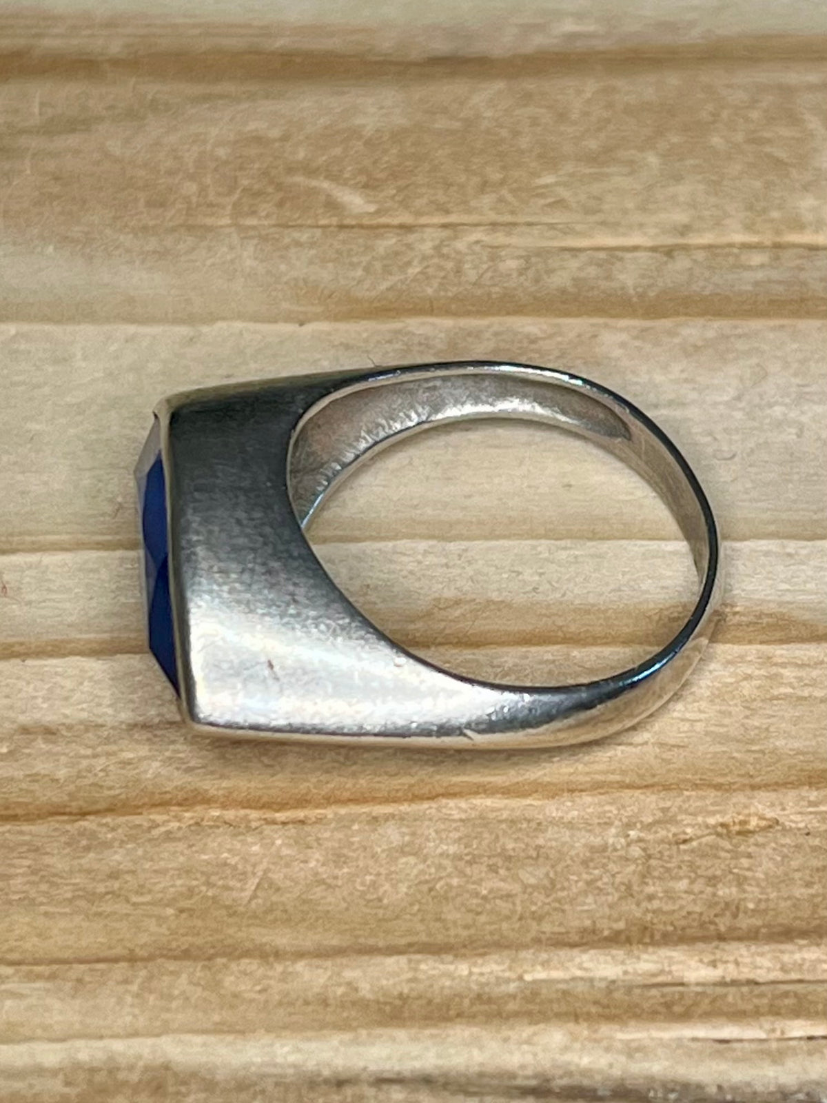 Blue Faceted Stone Elongated Oval 925 Sterling Silver Size O Ring