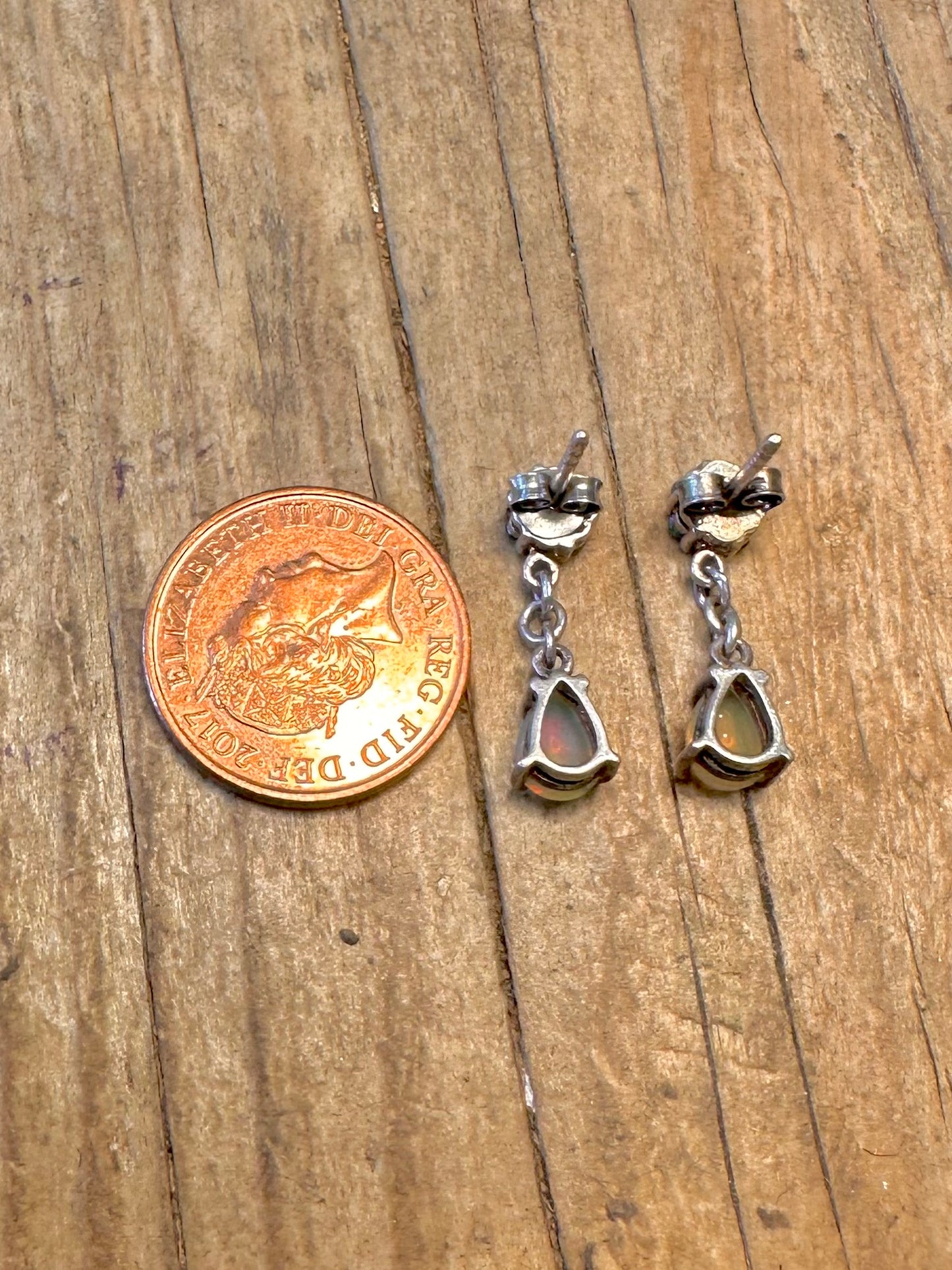 Opal und Grün-Cluster-Stein 925 Sterling Silber Ohrringe