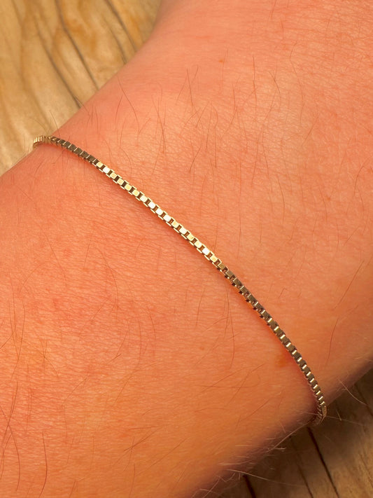 Vintage 1978 9ct Gold Box Chain 7 inch Bracelet
