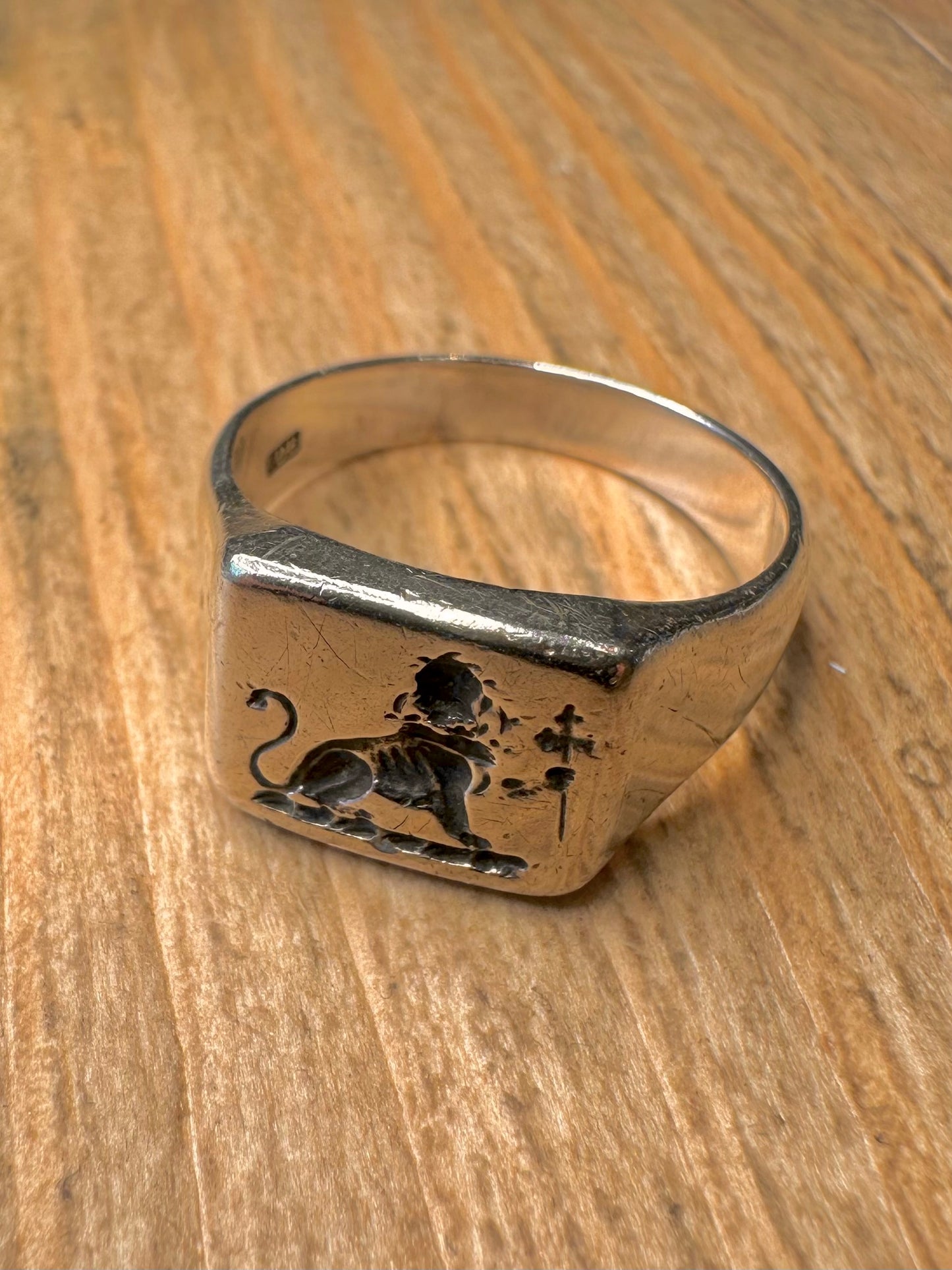 Vintage 1970 Lion Crown Symbol 925 Sterling Silver Size T Ring