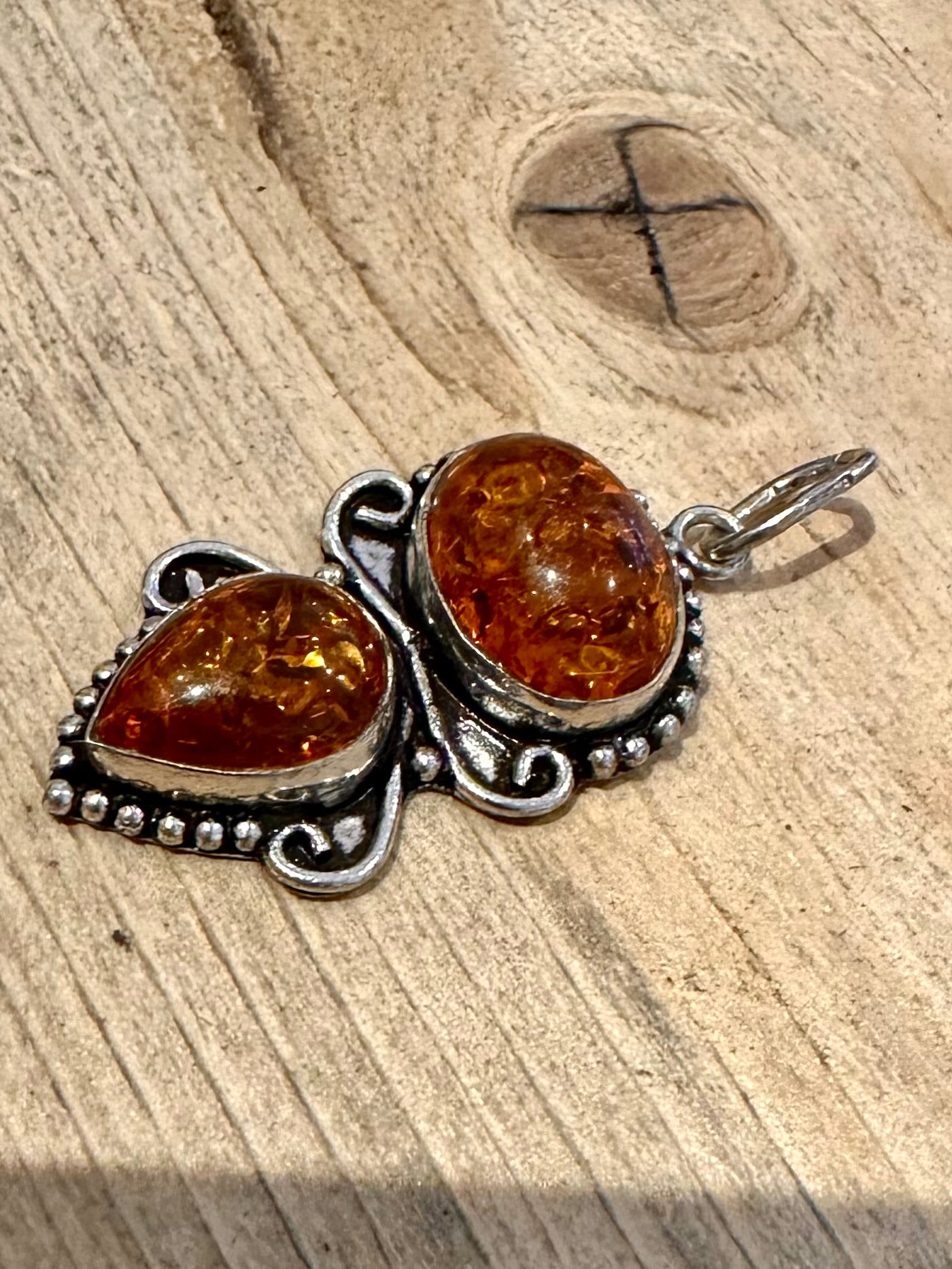 Vintage Ornate Amber 925 Silver Pendant