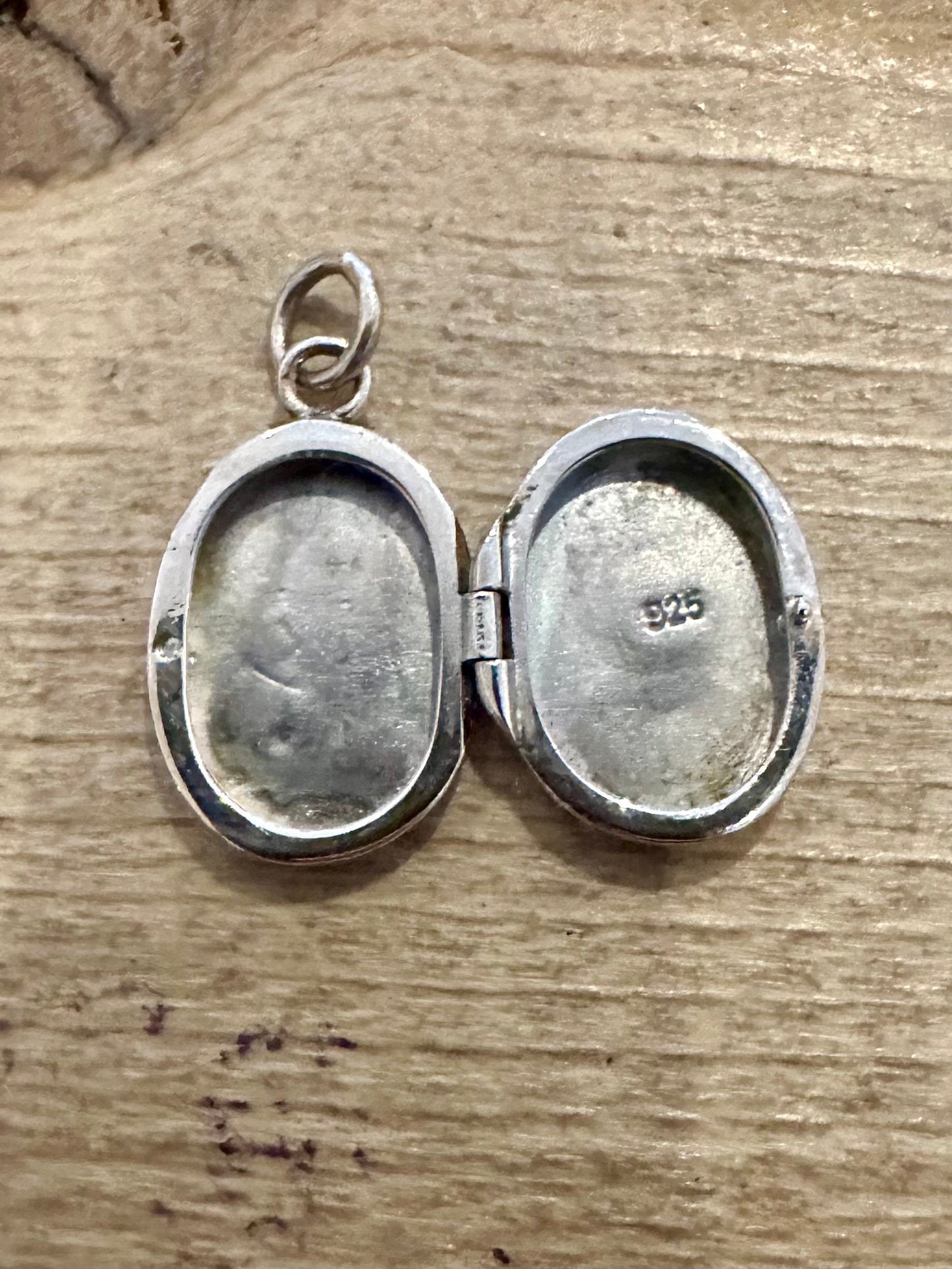 Vintage Plain Oval 925 Silver Locket Pendant