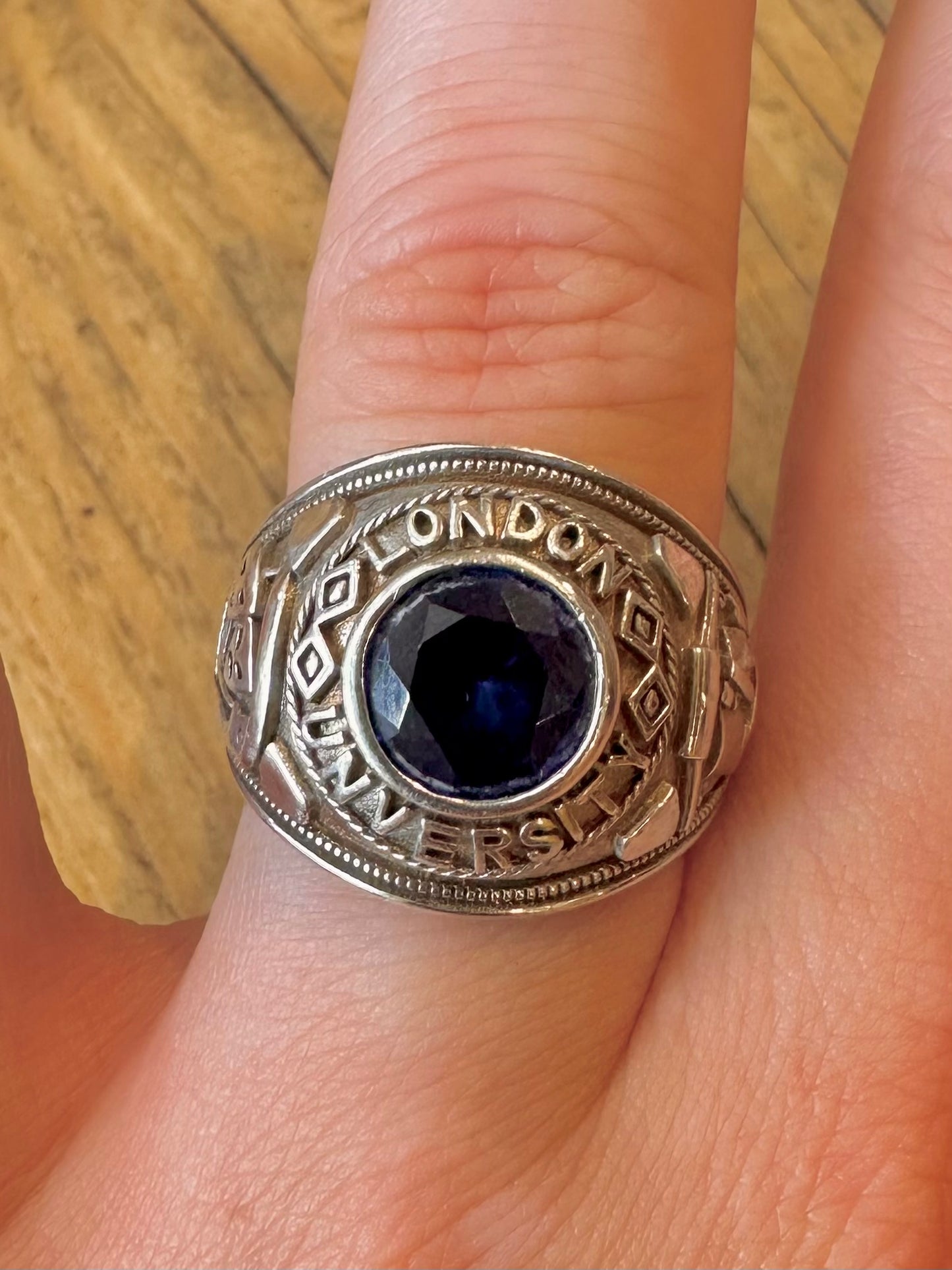 University London Blue Stone College Ring 925 Sterling Silver Size R Ring
