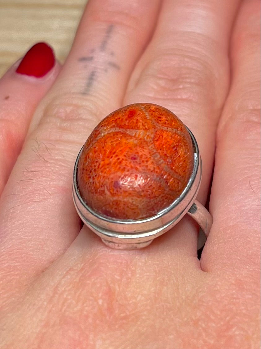 Oval Coral 925 Sterling Silver Size N Ring