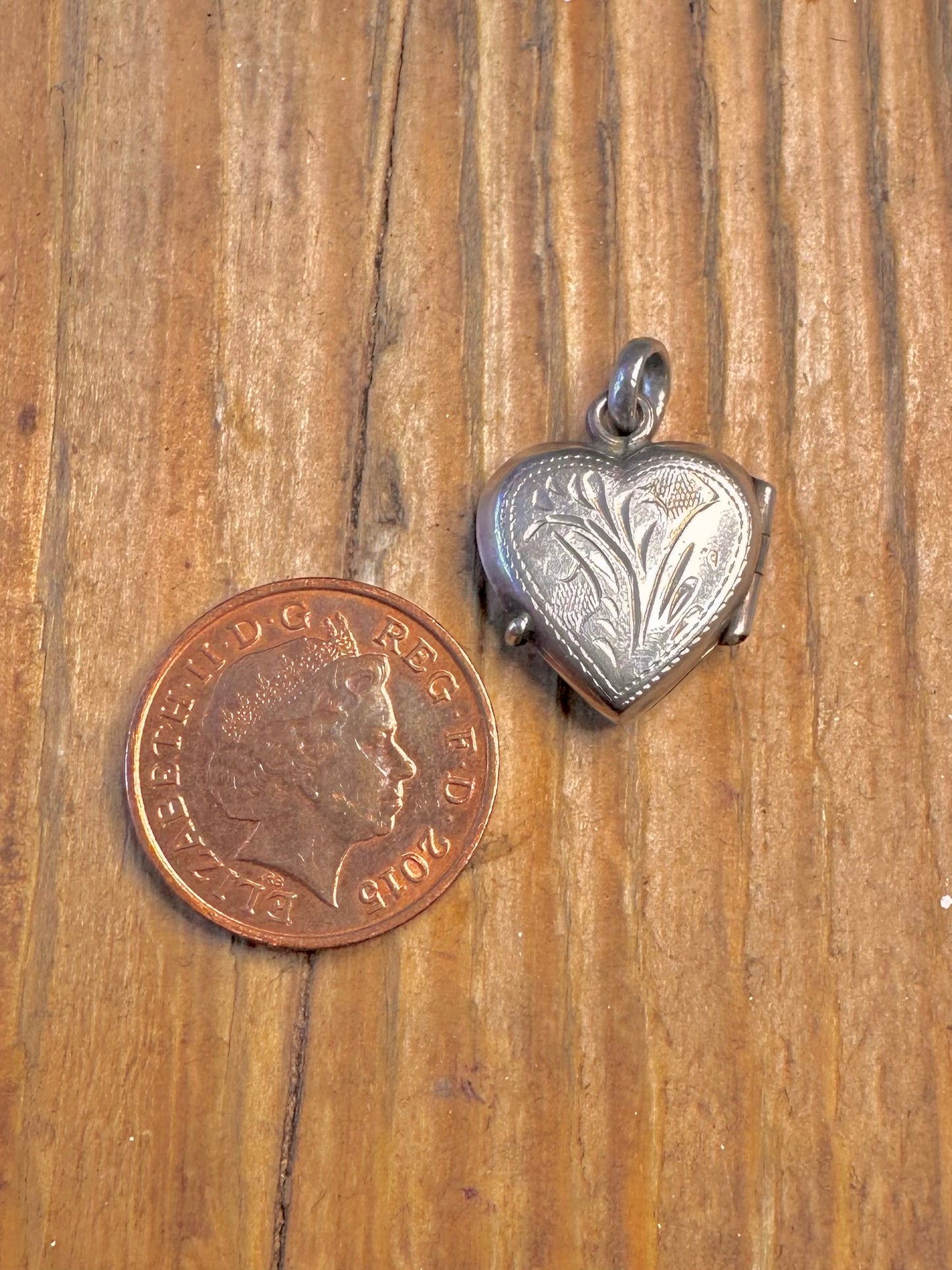 Heart Floral Engraved Locket 925 Sterling Silver Pendant