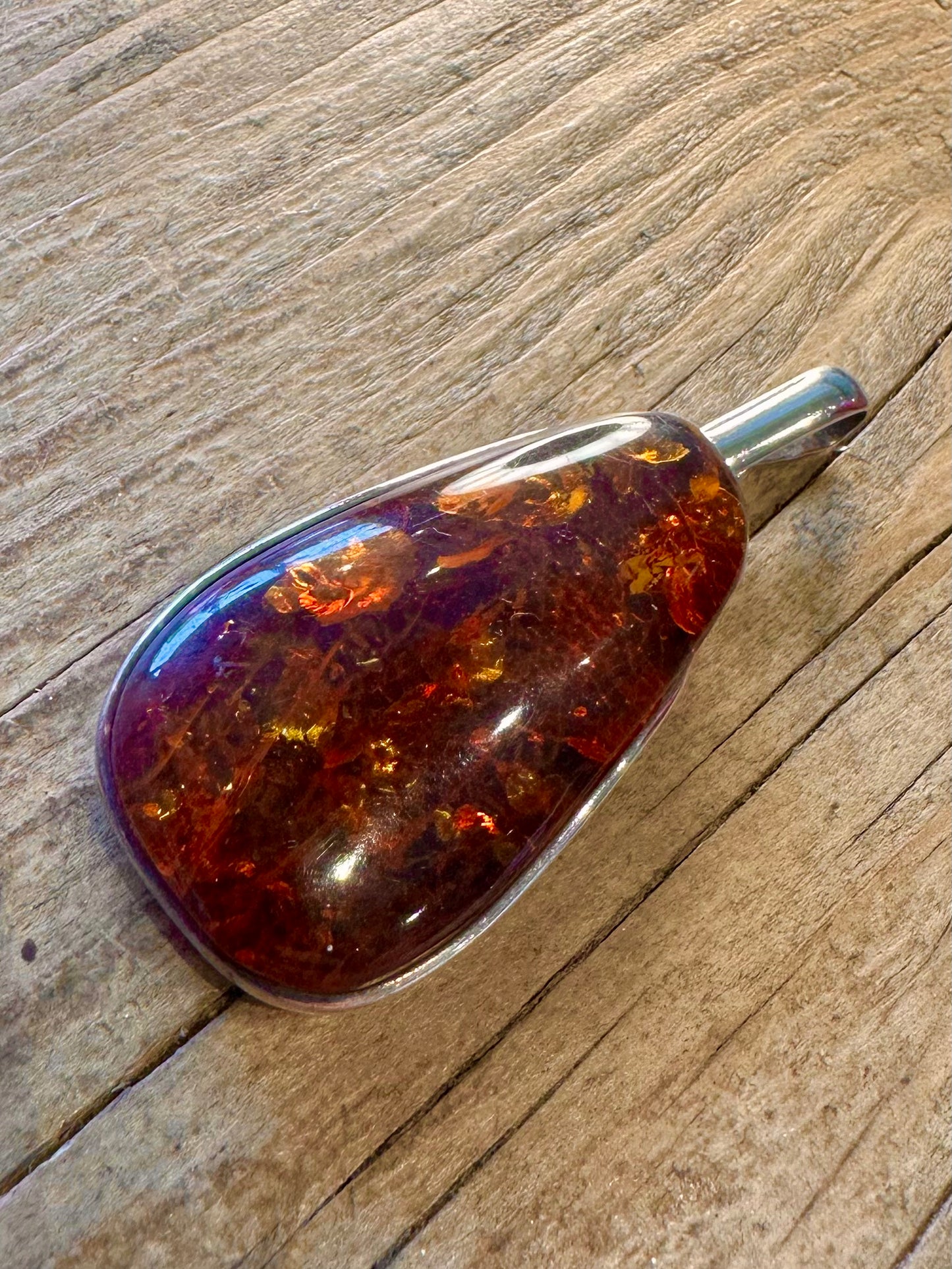 Großer polnischer Bernsteinanhänger aus 925er Sterlingsilber