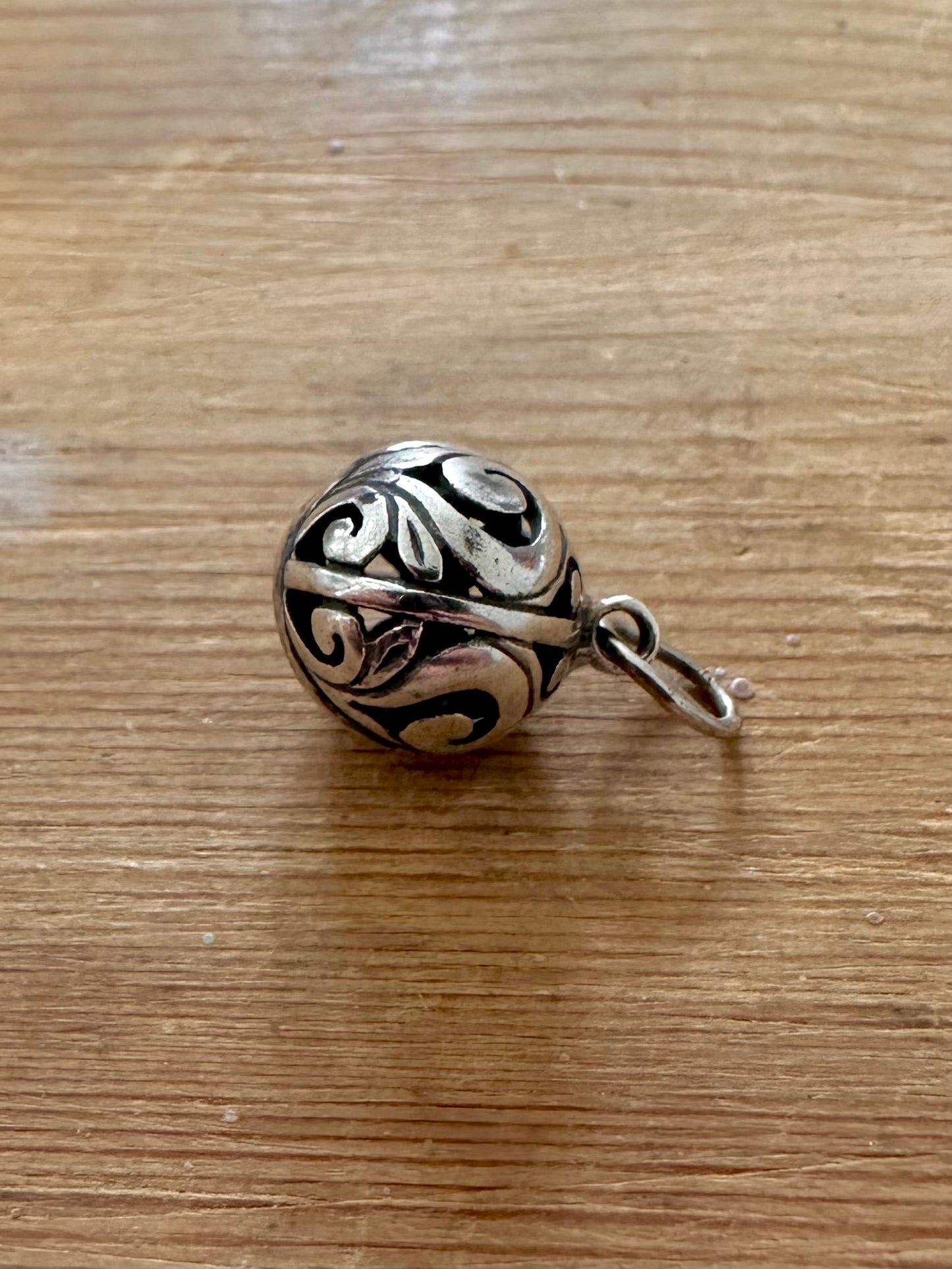 Vintage Ornate Hollow Ball 925 Silver Pendant