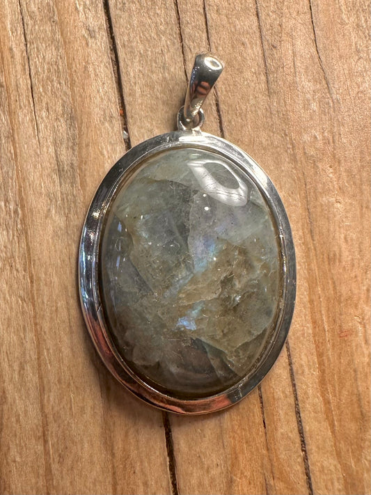 Vintage Labradorite Oval 925 Sterling Silver Pendant