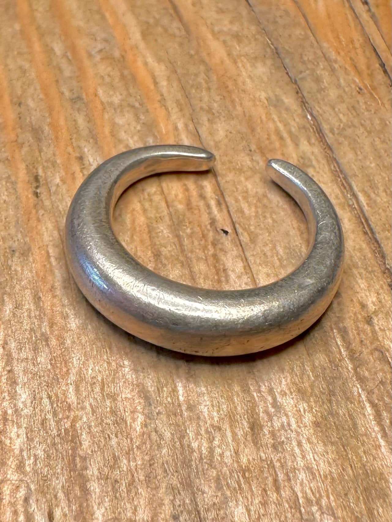 Ring im modernistischen, abgerundeten Design, 800er Silber, Größe N