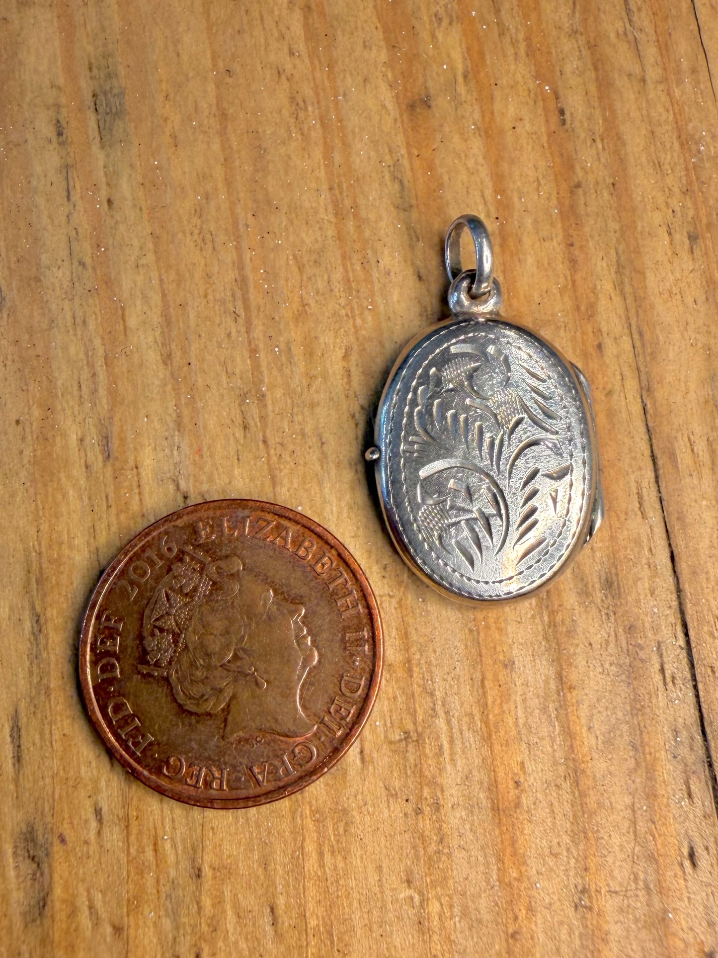 Oval Floral Engraved Locket 925 Sterling Silver Pendant