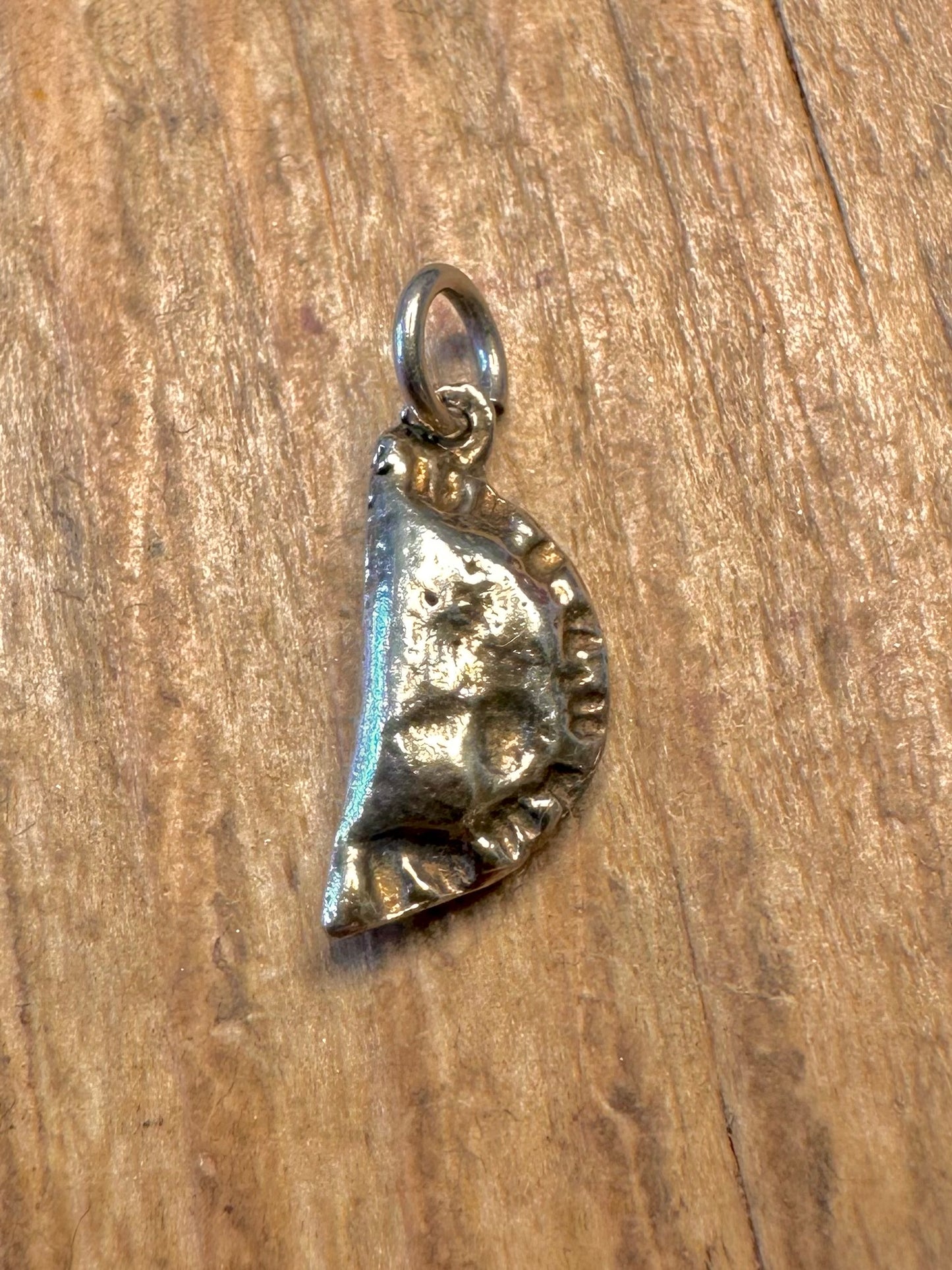 Kornische Pasty Gold auf 925 Sterlingsilber Charm-Anhänger