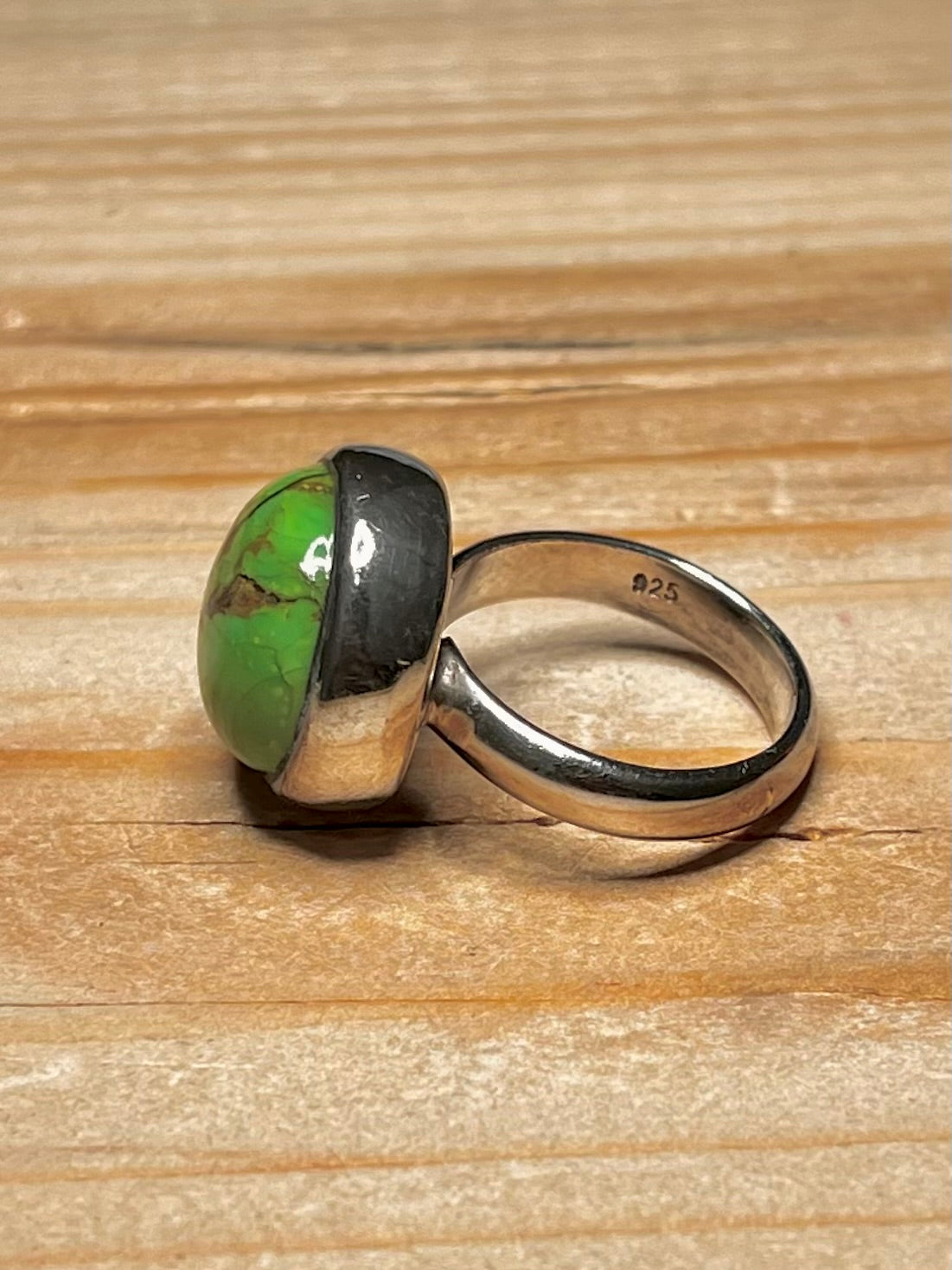 Circular Green Copper Turqoise 925 Sterling Silver Size N Ring