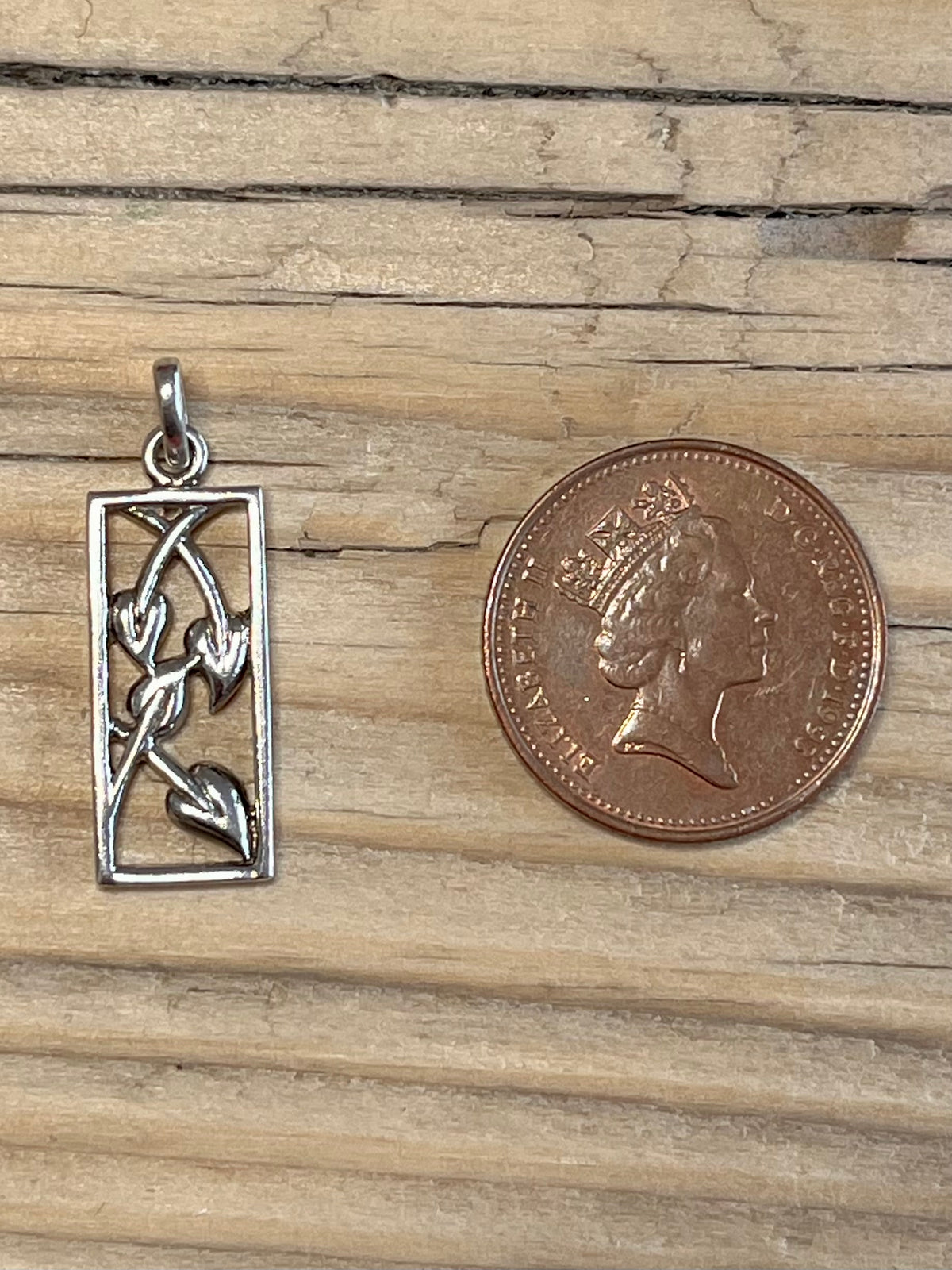 Vine Leaf Rectangle 925 Sterling Silver Pendant