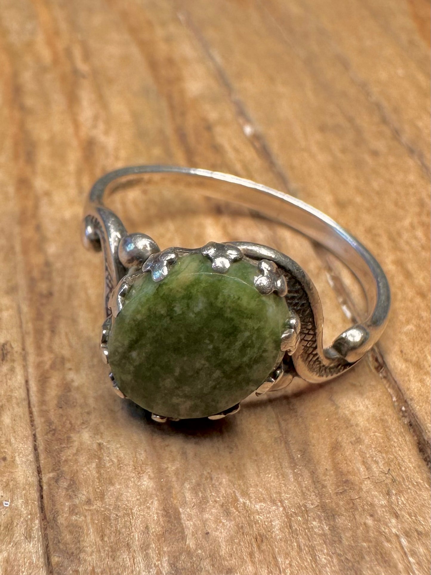 Vintage Navajo Green Stone Maker JP 925 Sterling Silver Size M1/2 Ring