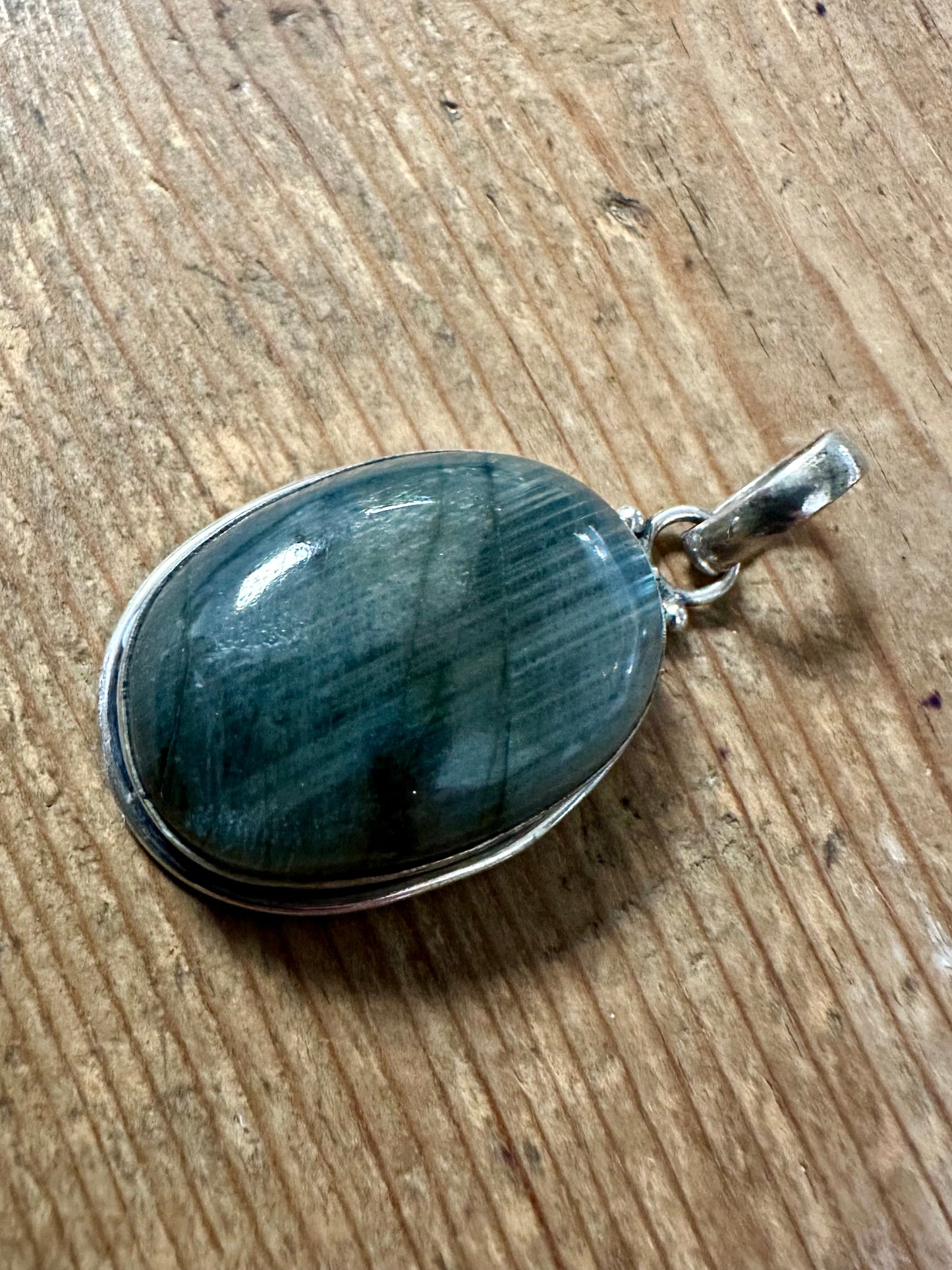 Vintage Labradorite Oval 925 Silver Pendant