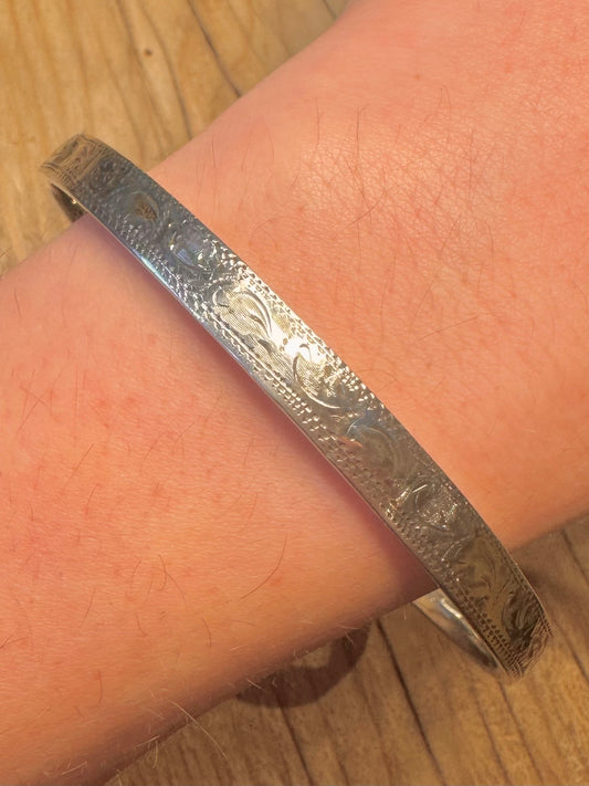 Vintage Engraved Large 925 Sterling Silver Bangle