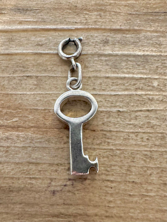 Vintage Key 925 Silver with Clasp Pendant