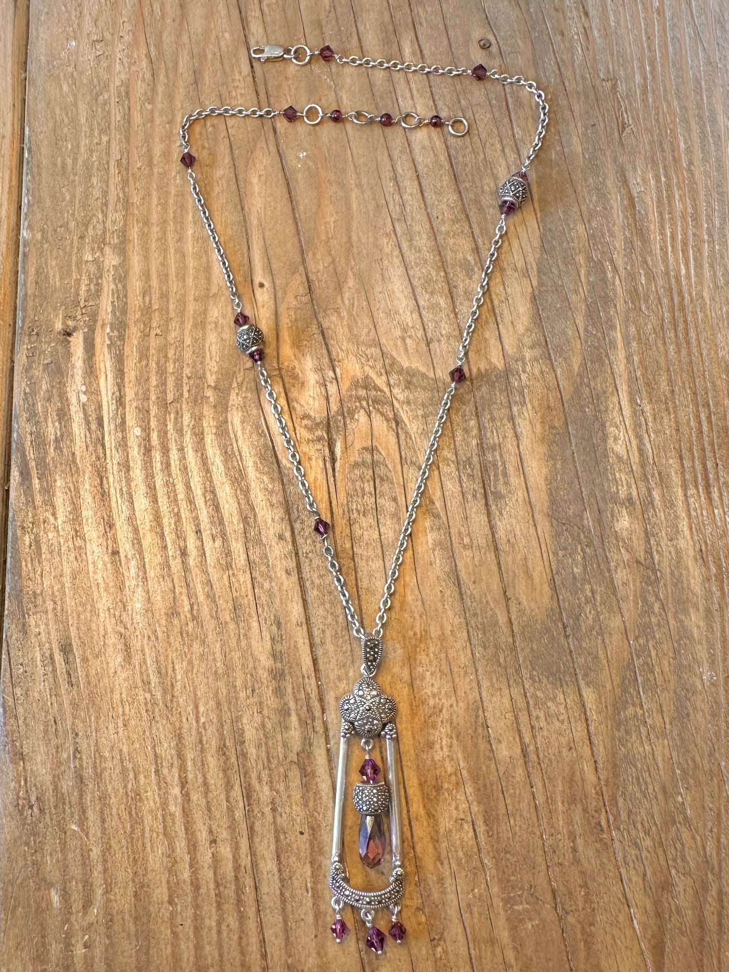 Halskette im Art-déco-Stil, Lila und Markasit, 925er Sterlingsilber, 43 bis 47 cm lang
