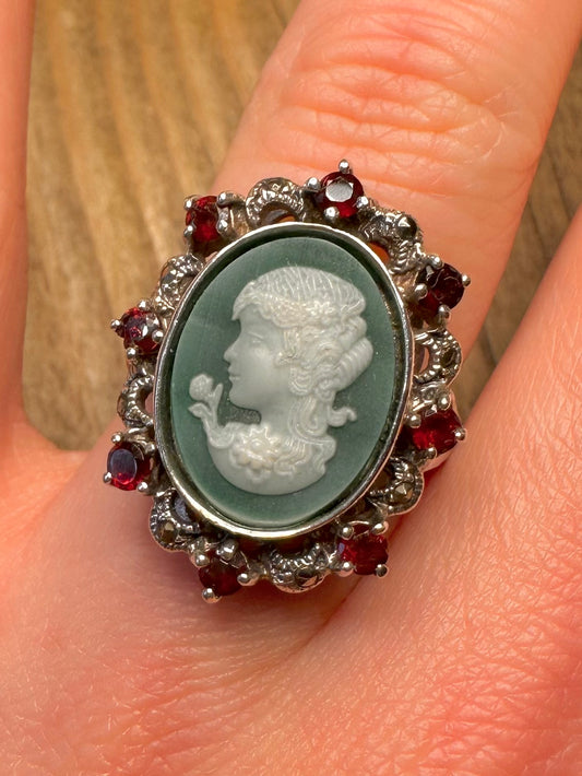 Vintage Green Cameo Garnet Marcasite 925 Sterling Silver Size R Ring