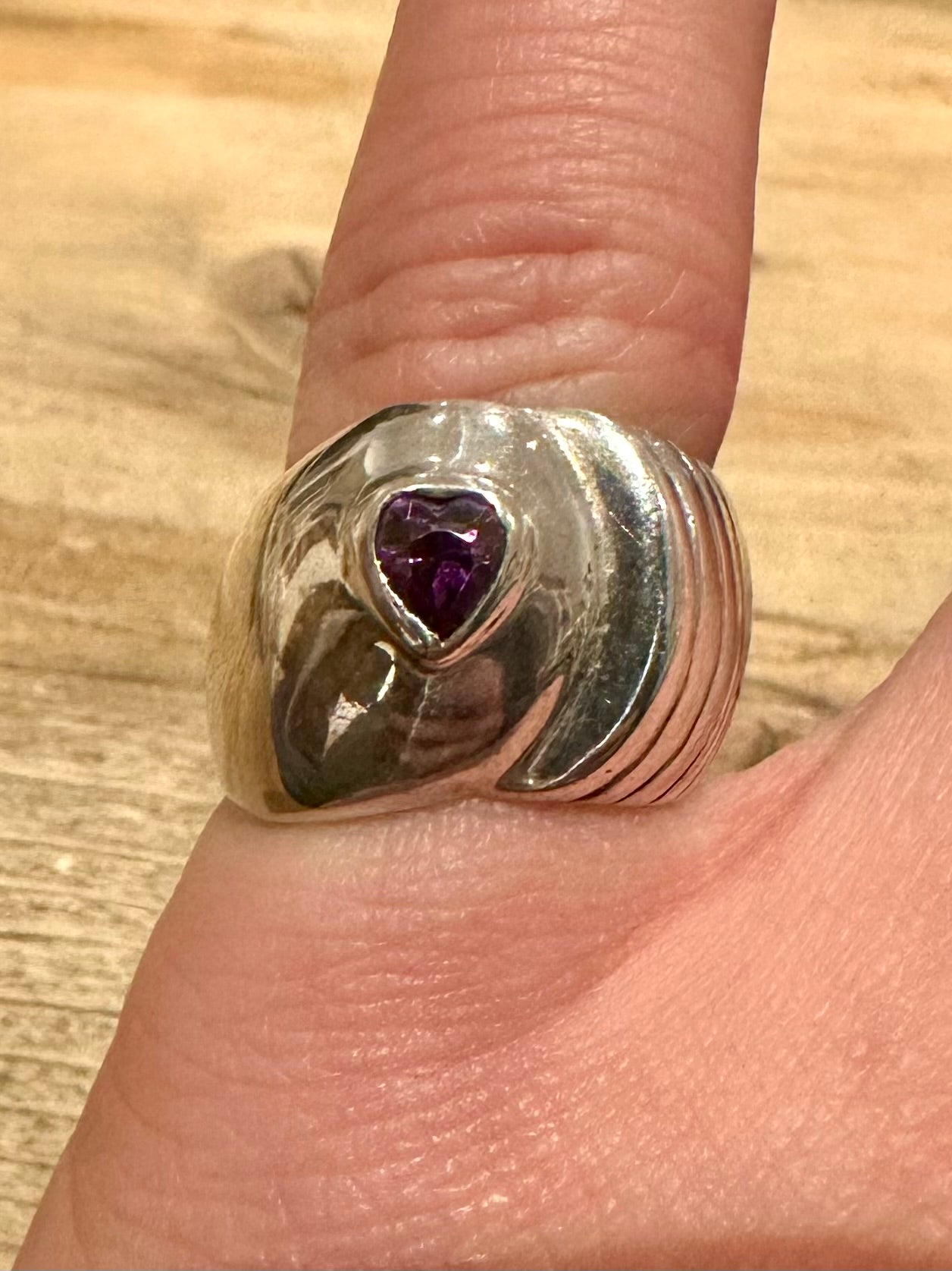 Abstract Purple Heart Textured 925 Silver Size M Ring