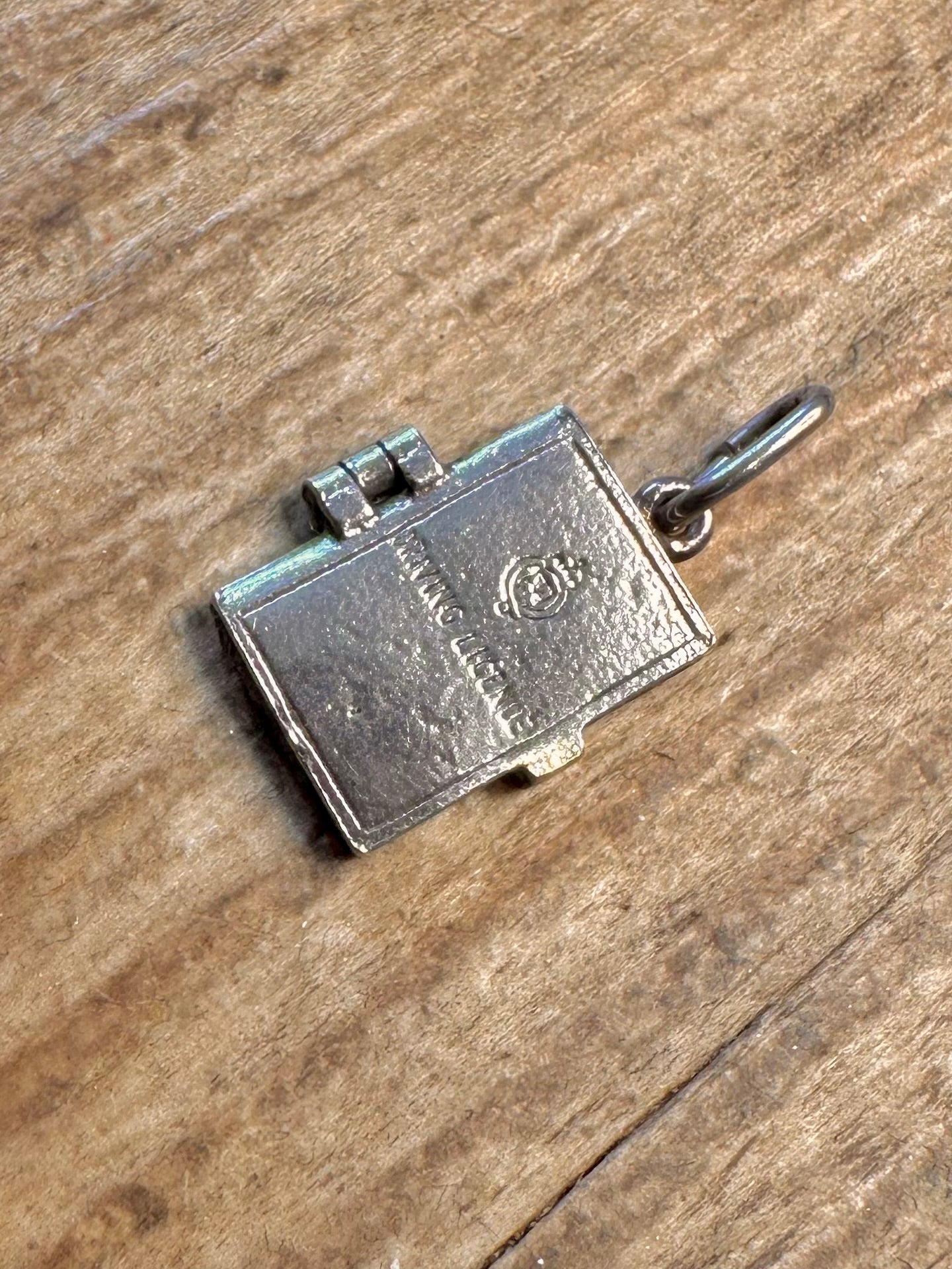 Führerschein mit Papieren Hersteller Nuvo 925 Sterling Silber Charm Anhänger