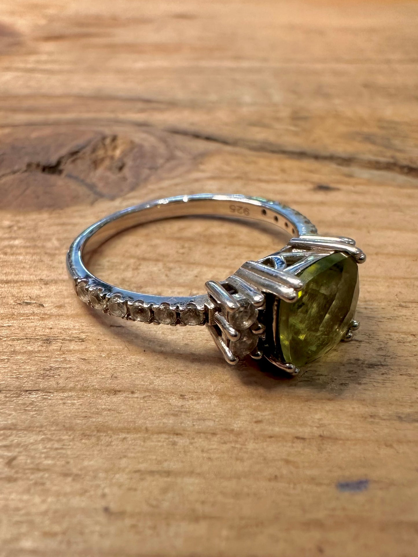 Modernist Peridot and CZ D’Joy 925 Silver Size N Ring
