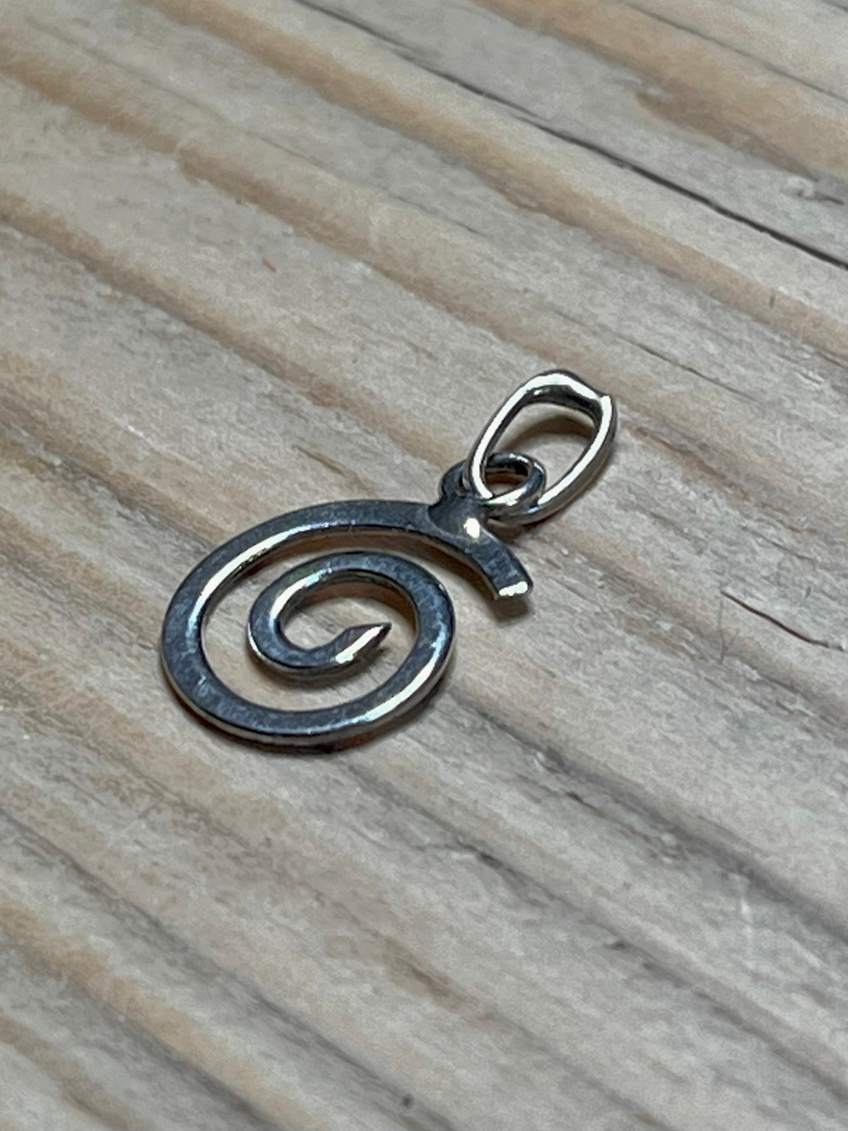Small Swirl 925 Sterling Silver Pendant