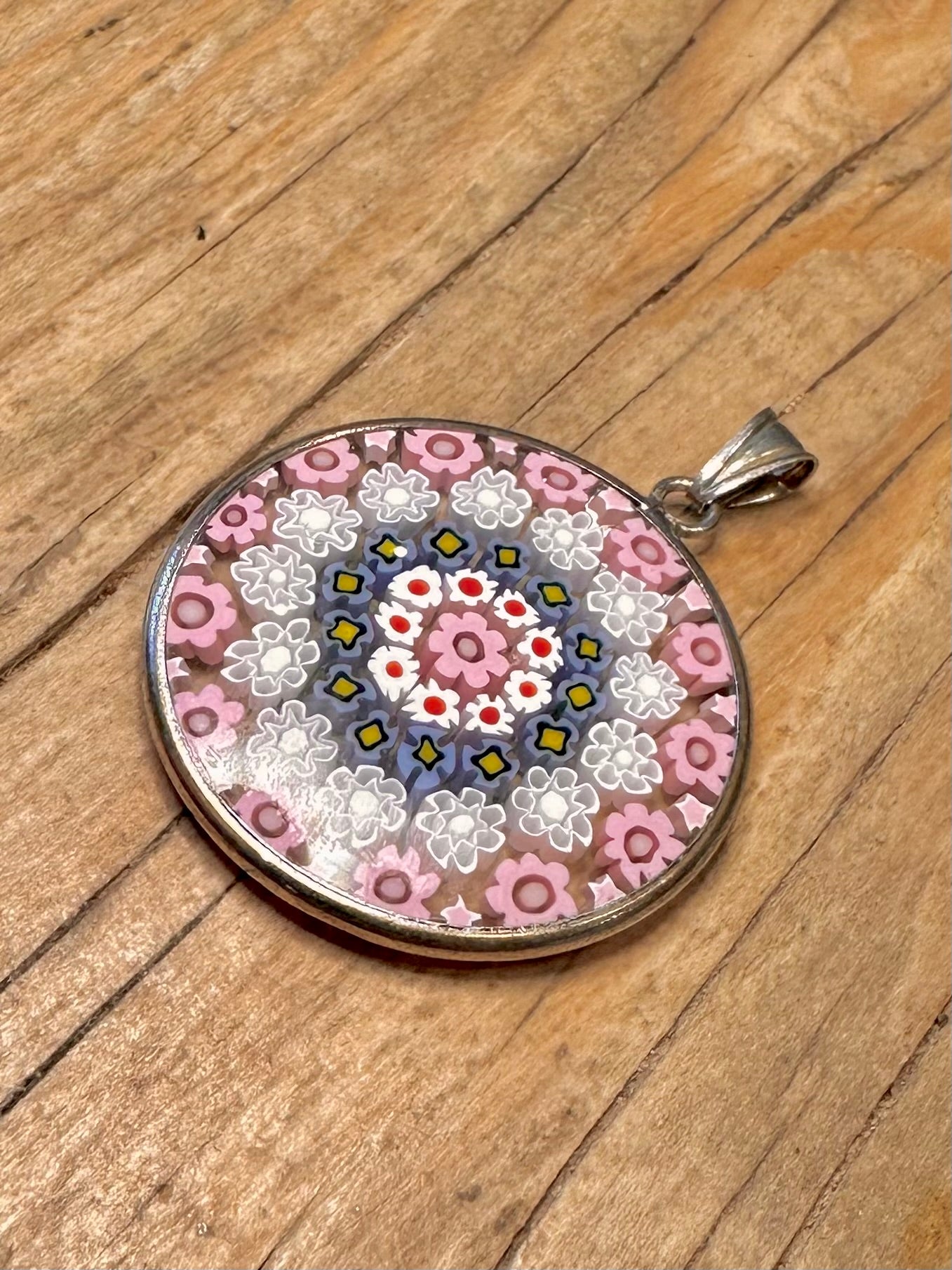 Anhänger aus Vintage rosa Murano-Glas mit Millefiori-Muster und 925er Sterlingsilber