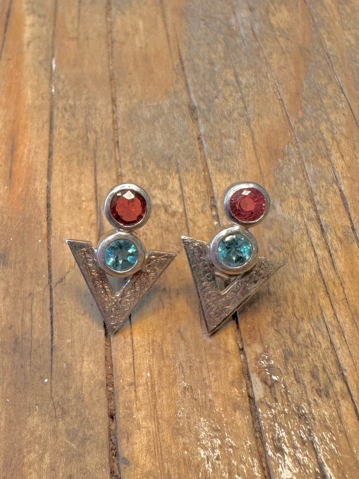 Abstract Red and Blue Gemstone Brush Effect 925 Sterling Silver Earrings