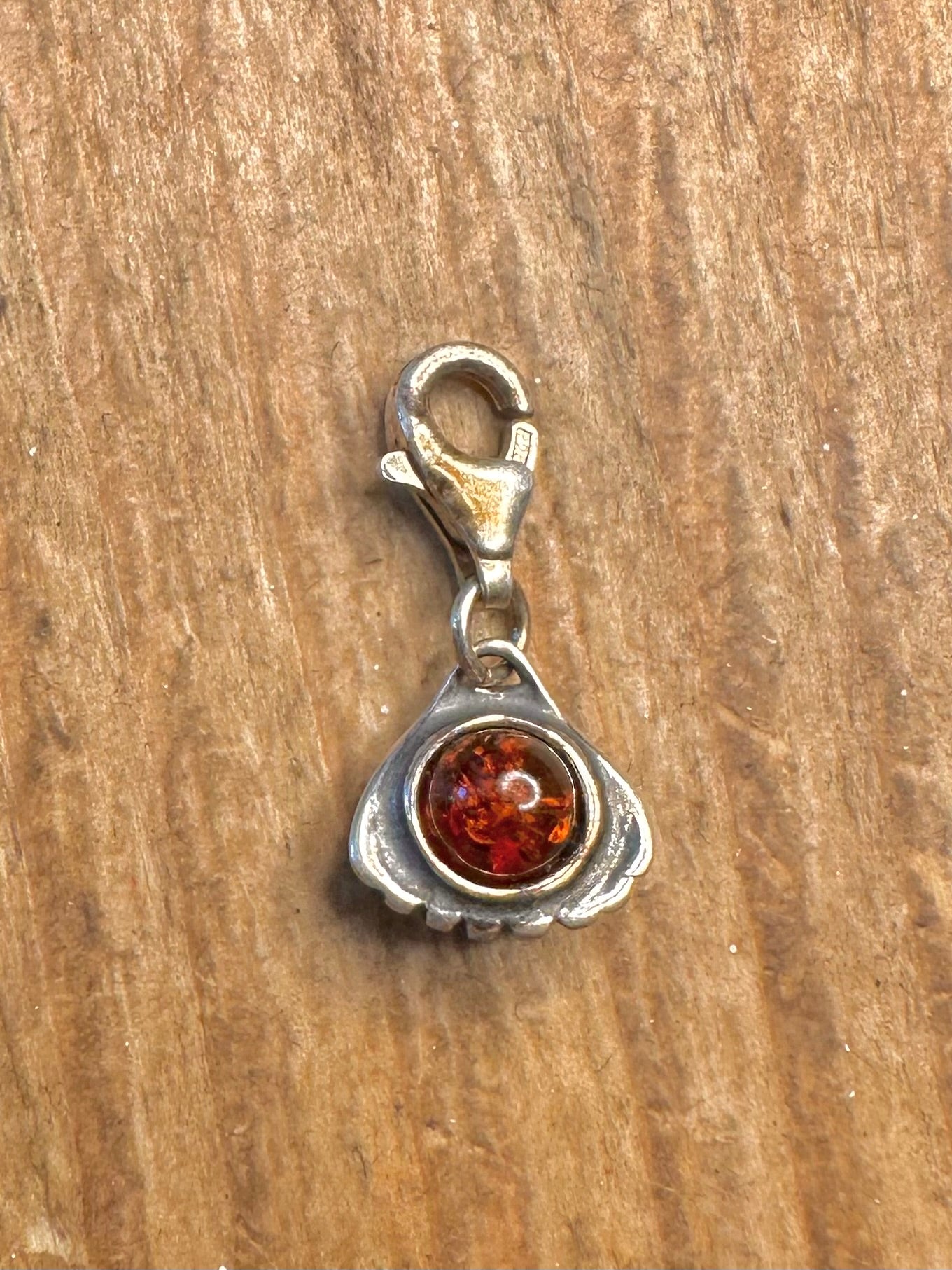 Amber Shell 925 Sterling Silver Clasp Pendant