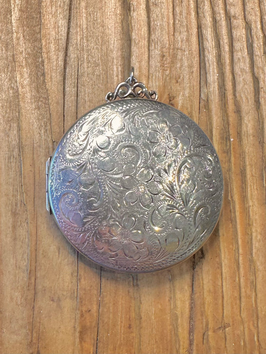 Large 1974 Circle Floral Engraved Locket 925 Sterling Silver Pendant