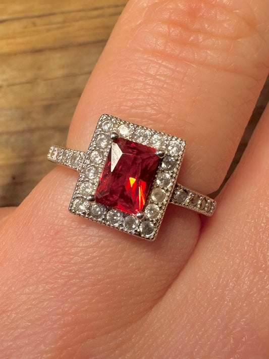 Vintage Red and White Stone 925 Sterling Silver Size O Ring