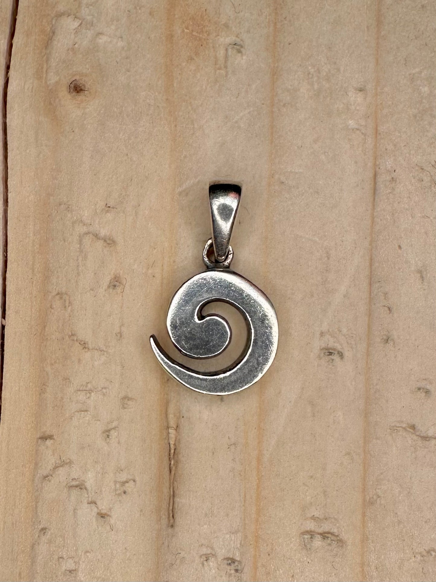 Swirl 925 Sterling Silver Pendant