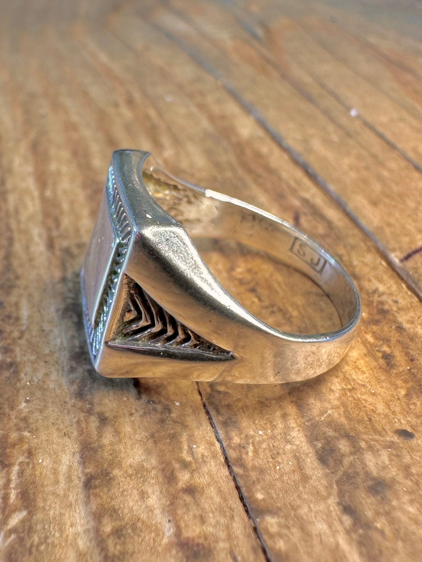 Signet 1974 Square Engraved Textured 925 Sterling Silver Size P Ring