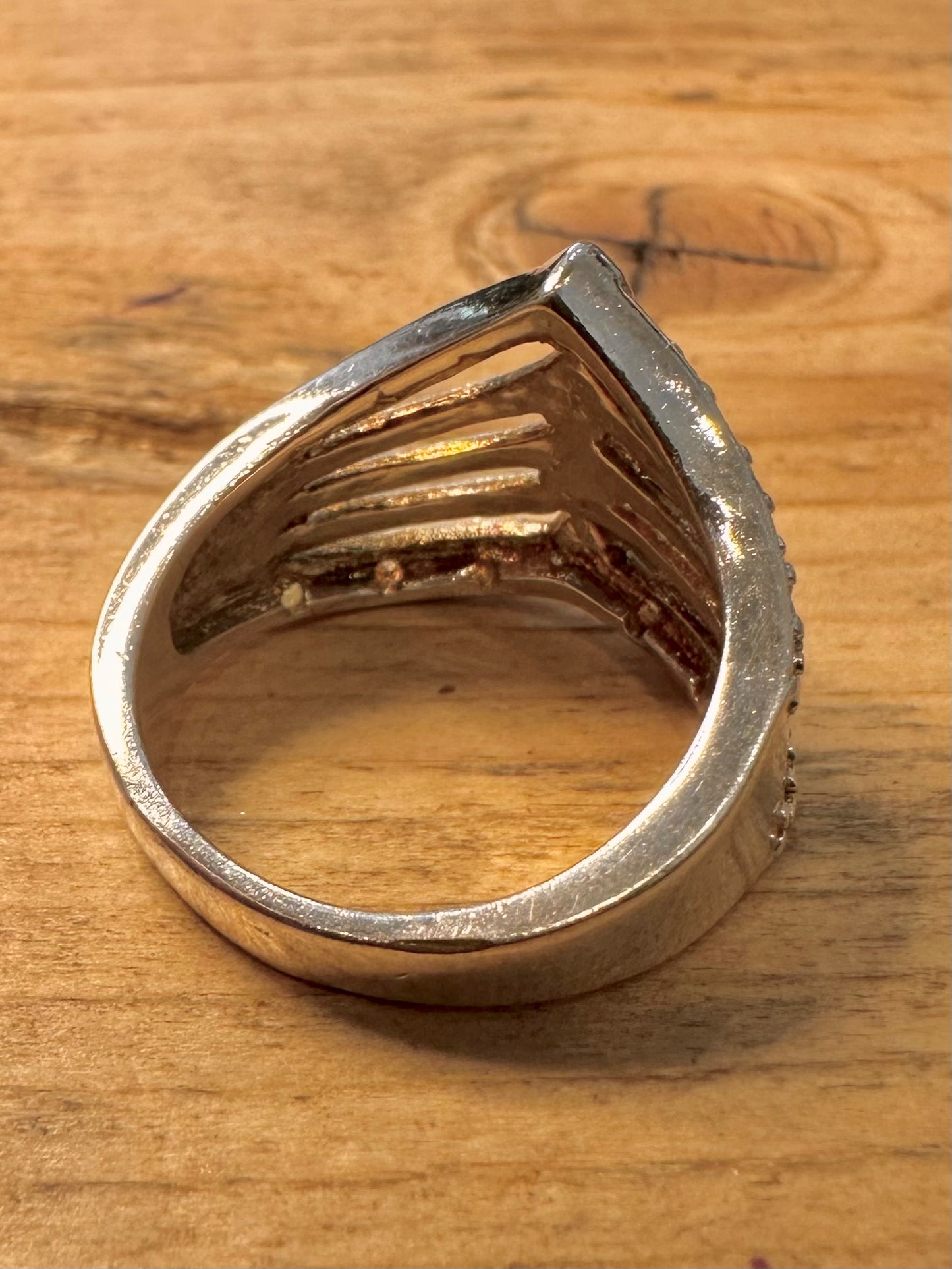 Abstract Layer 925 Silver Size O Ring