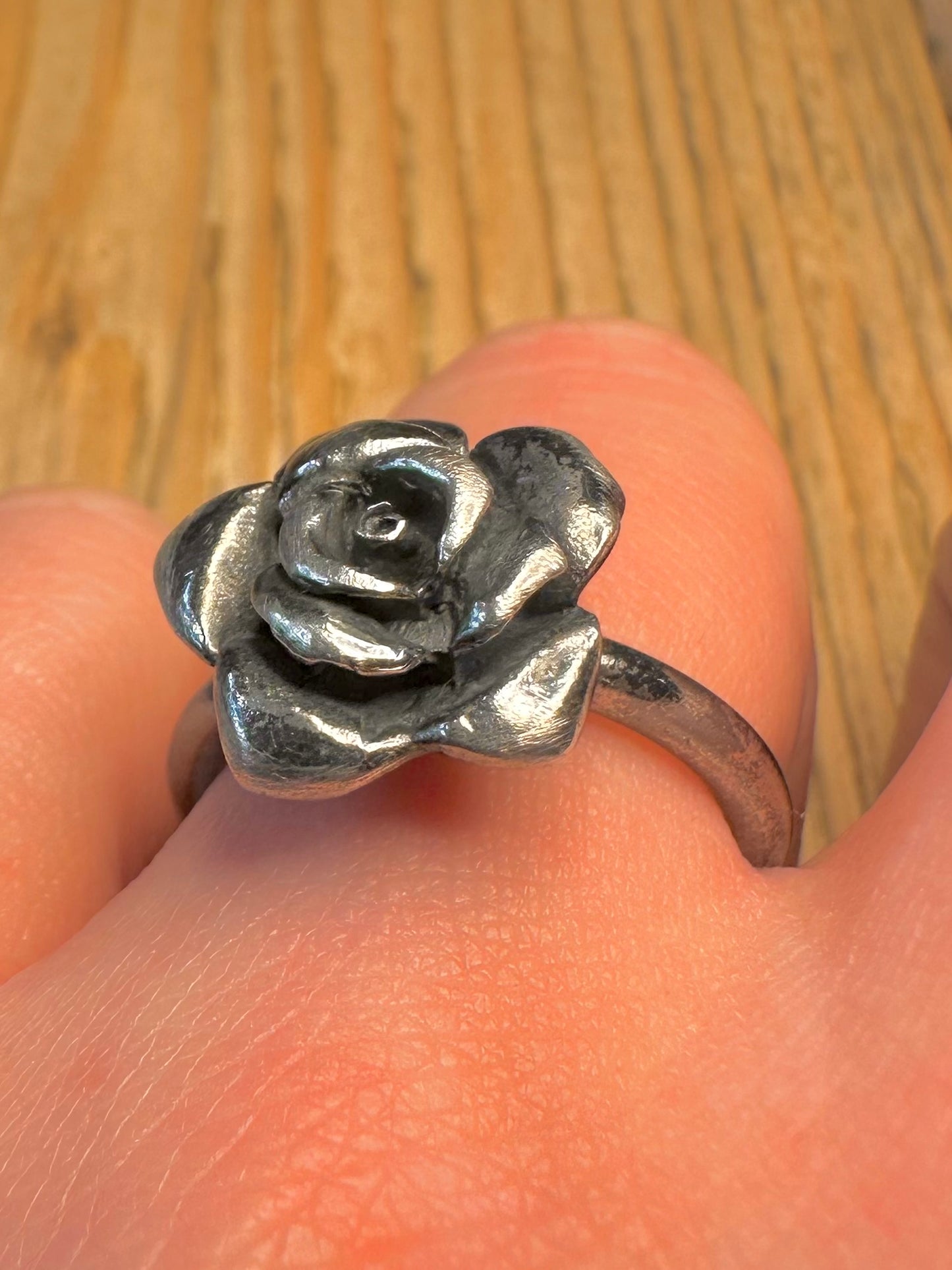 Modern 2010 Rose Oxides 925 Sterling Silver Size P Ring
