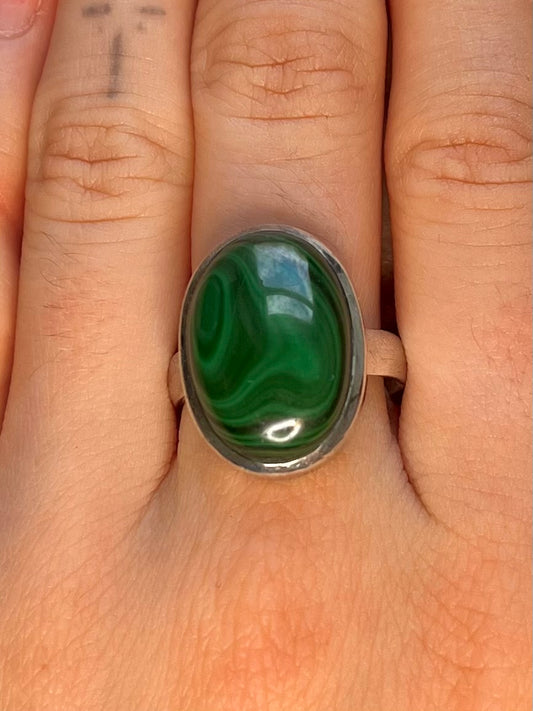 Oval Malachite 925 Sterling Silver Size O Ring