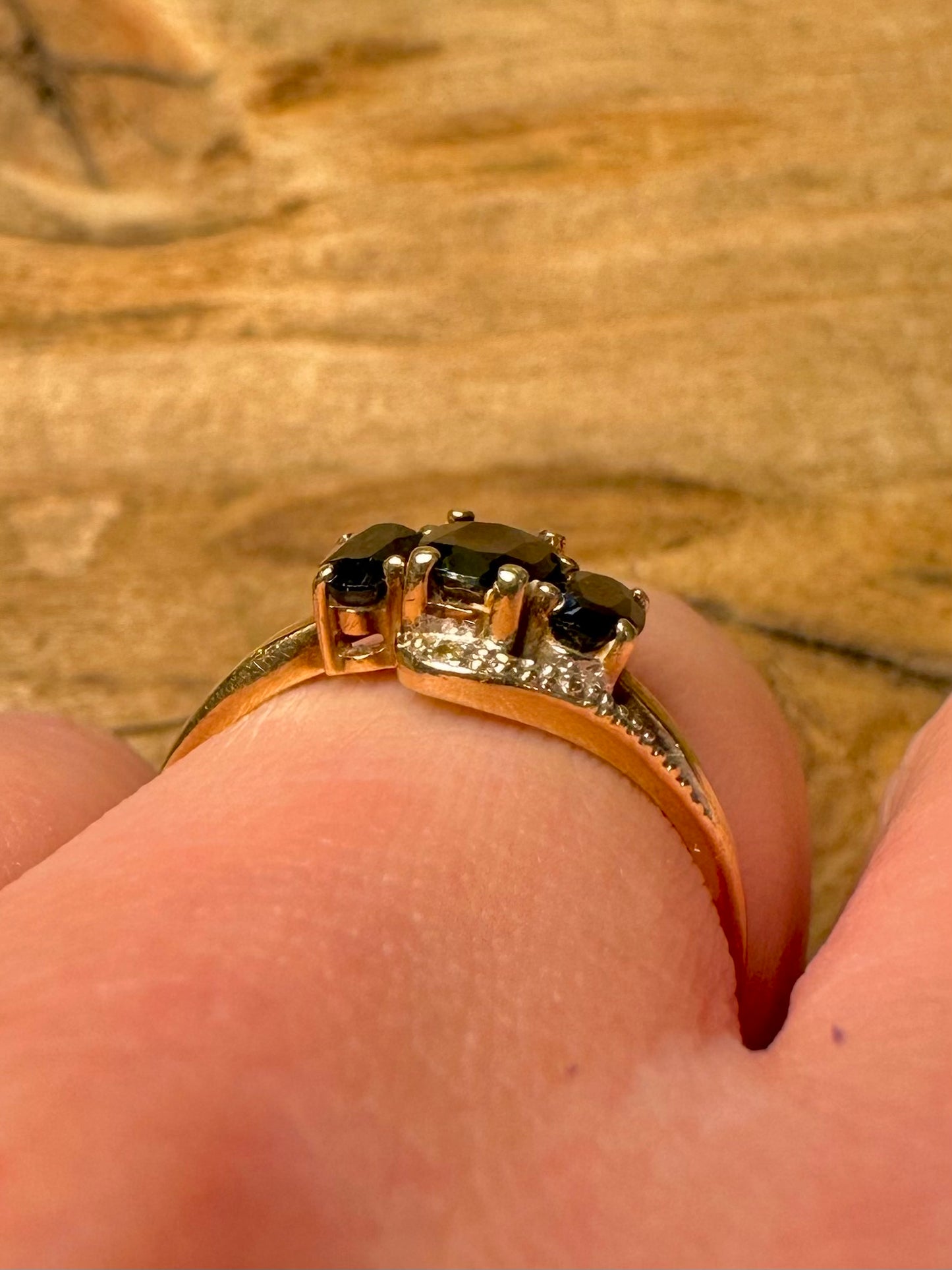 Vintage 9ct Gold Dark Blue Stones 375 Size P1/2 Ring