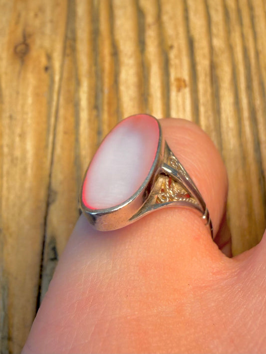 Oval Pink Mother of Pearl 925 Sterling Silver Size N Ring